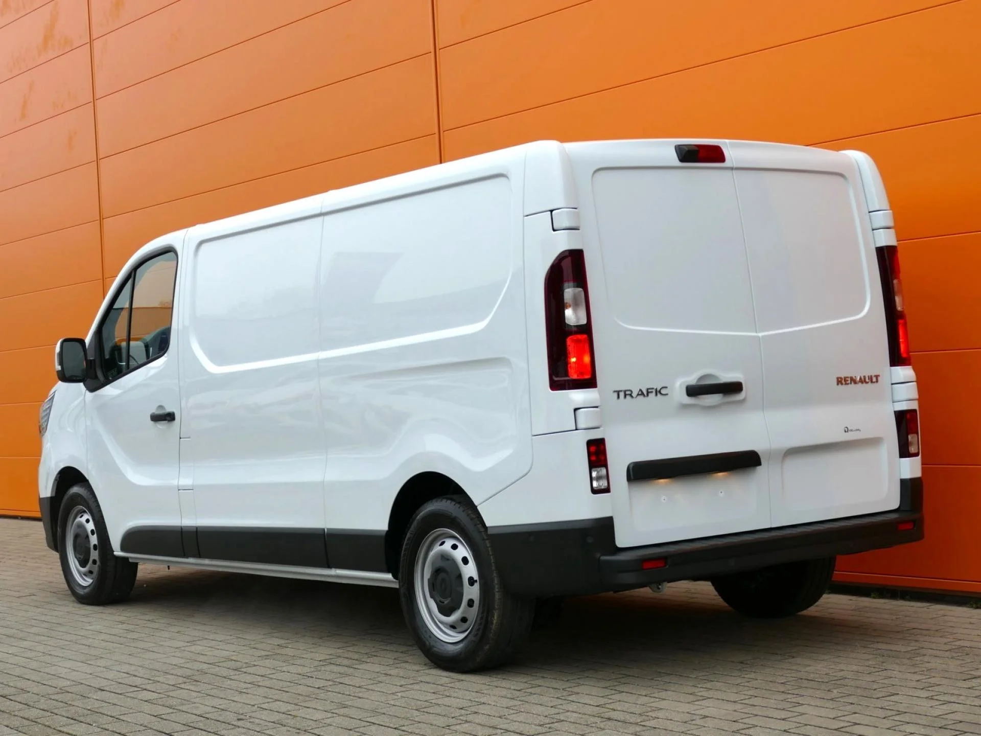 RENAULT TRAFIC - Miniature 4 sur 33 - Cliquer pour voir cette photo