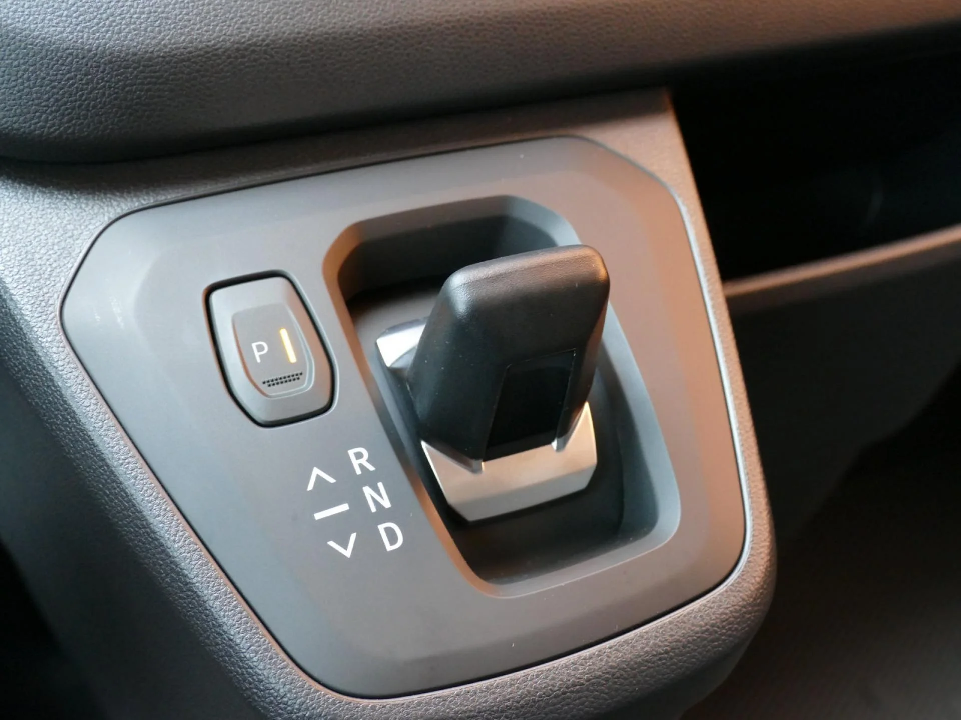 RENAULT TRAFIC - Miniature 19 sur 33 - Cliquer pour voir cette photo