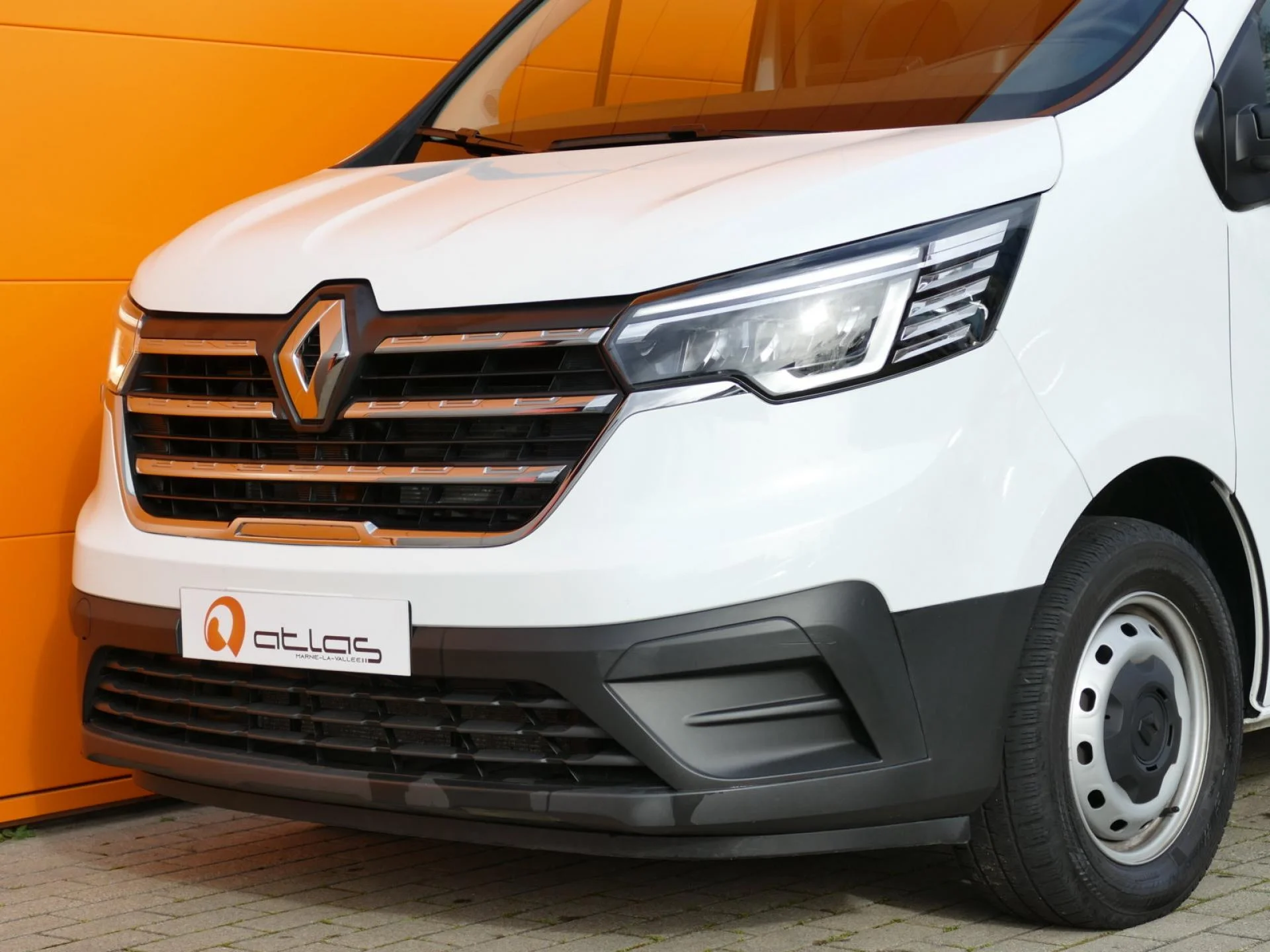 RENAULT TRAFIC - Miniature 27 sur 32 - Cliquer pour voir cette photo
