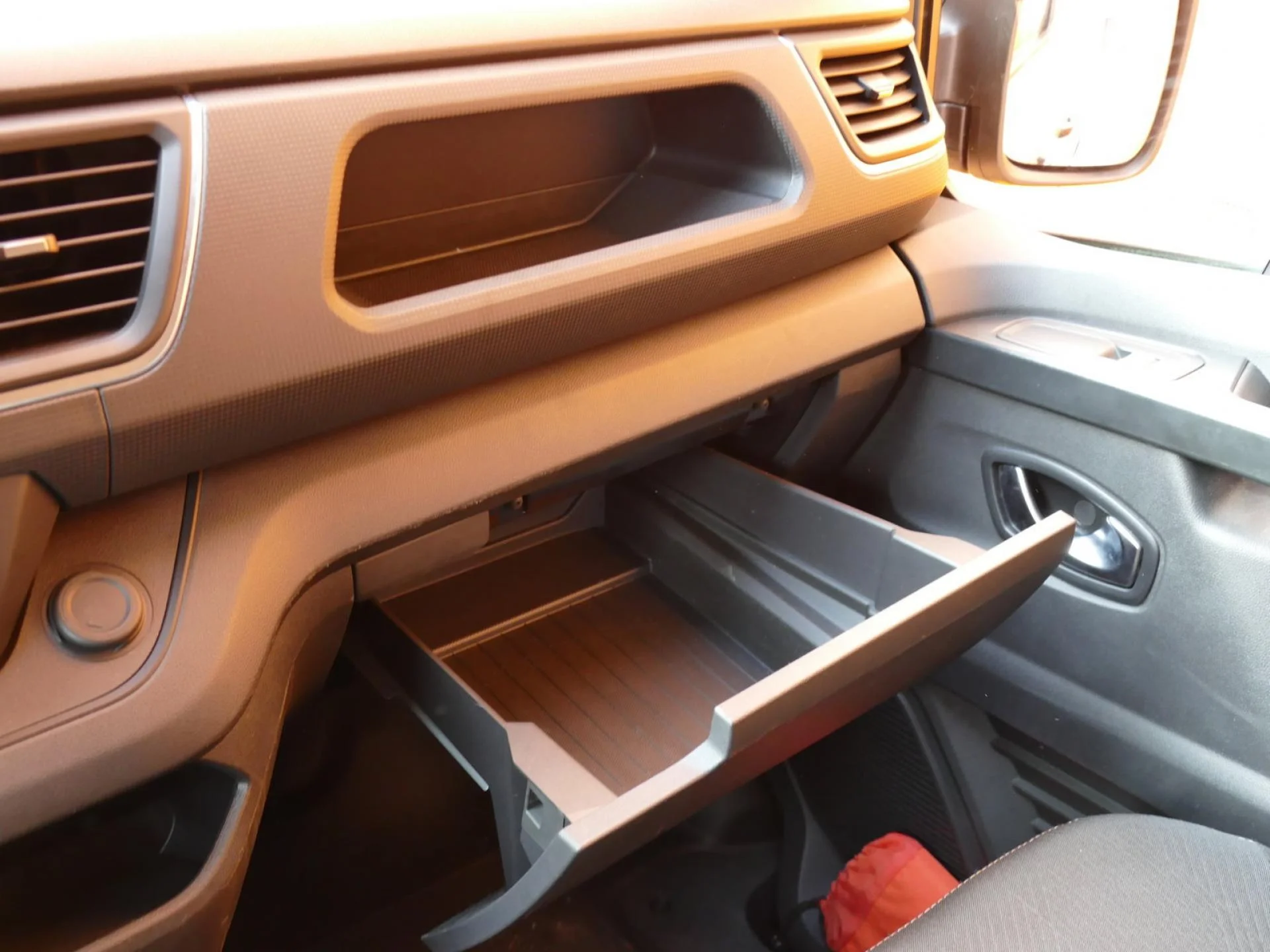 RENAULT TRAFIC - Miniature 20 sur 32 - Cliquer pour voir cette photo