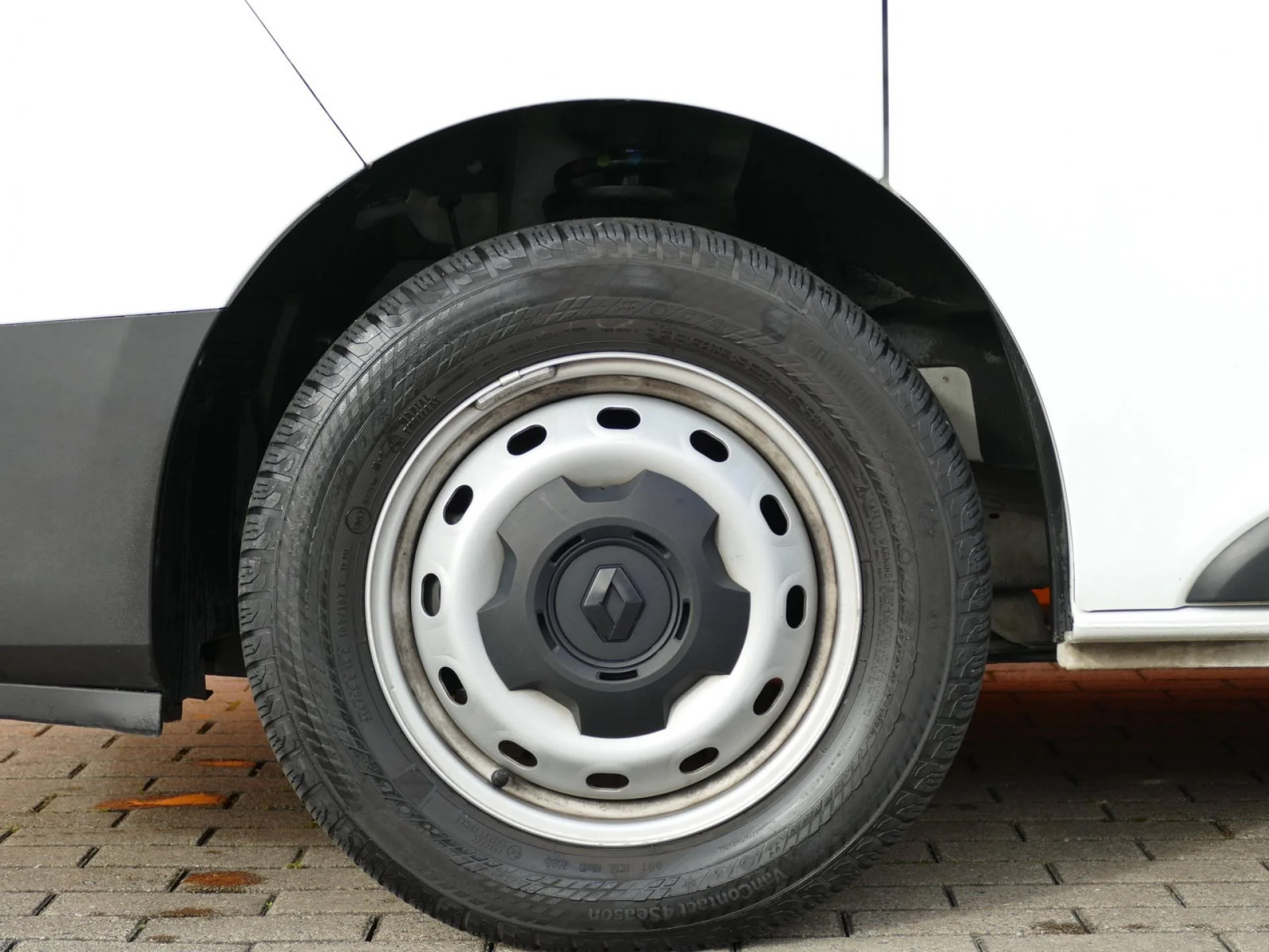 RENAULT TRAFIC - Miniature 30 sur 32 - Cliquer pour voir cette photo
