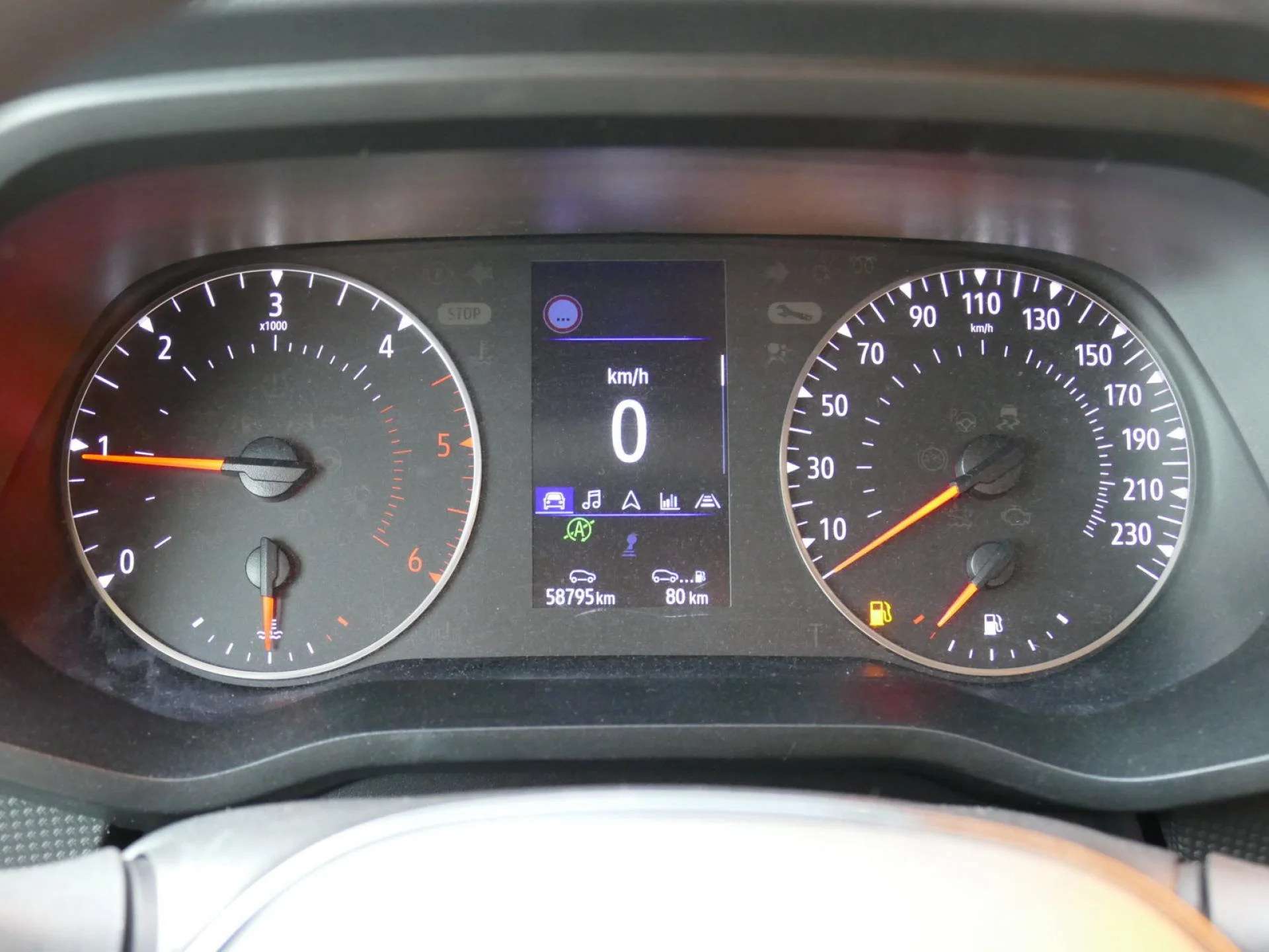 RENAULT TRAFIC - Miniature 15 sur 32 - Cliquer pour voir cette photo
