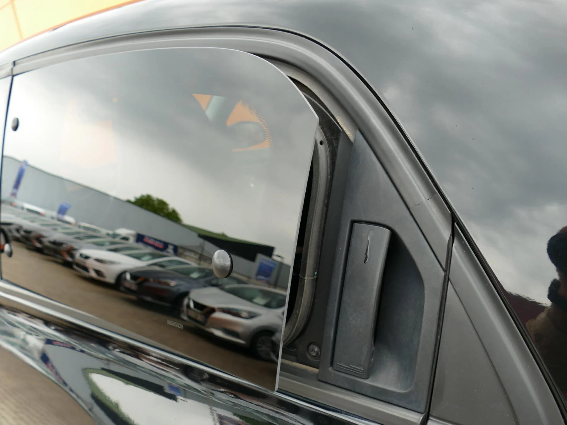 RENAULT TWINGO - Miniature 27 sur 34 - Cliquer pour voir cette photo