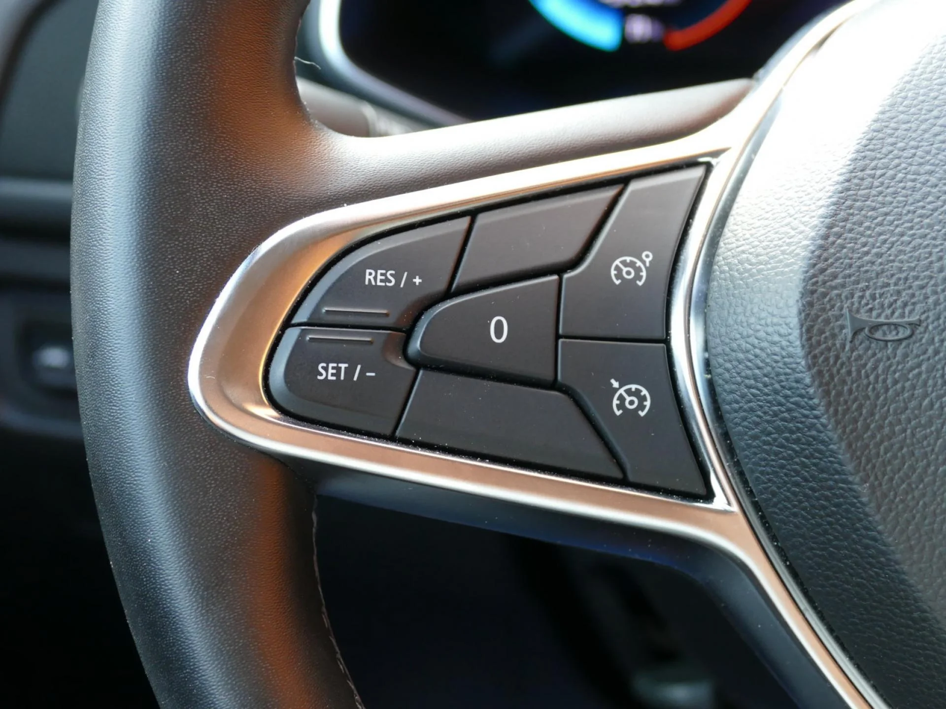 RENAULT ZOE - Miniature 19 sur 29 - Cliquer pour voir cette photo