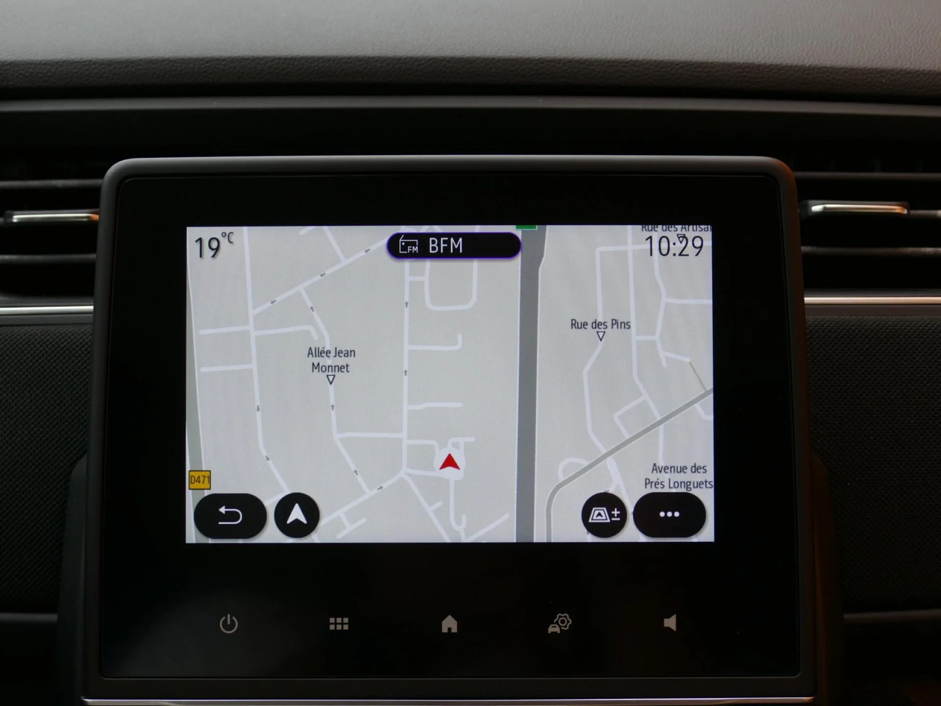 RENAULT ZOE - Miniature 11 sur 33 - Cliquer pour voir cette photo