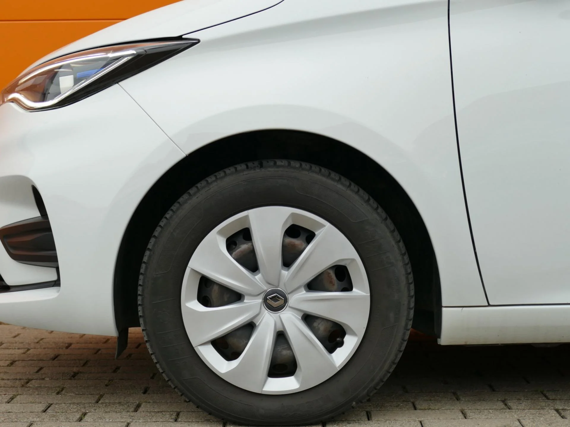 RENAULT ZOE - Miniature 31 sur 33 - Cliquer pour voir cette photo