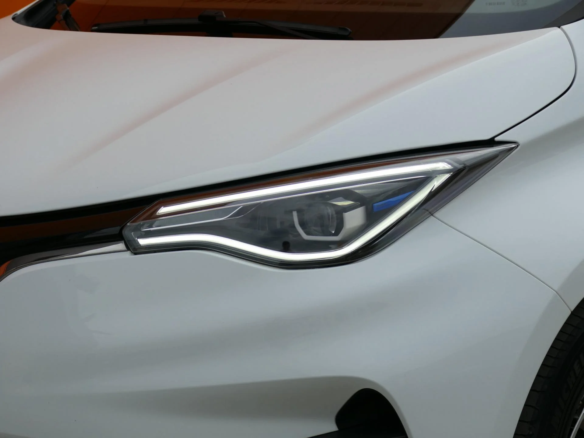 RENAULT ZOE - Miniature 30 sur 33 - Cliquer pour voir cette photo