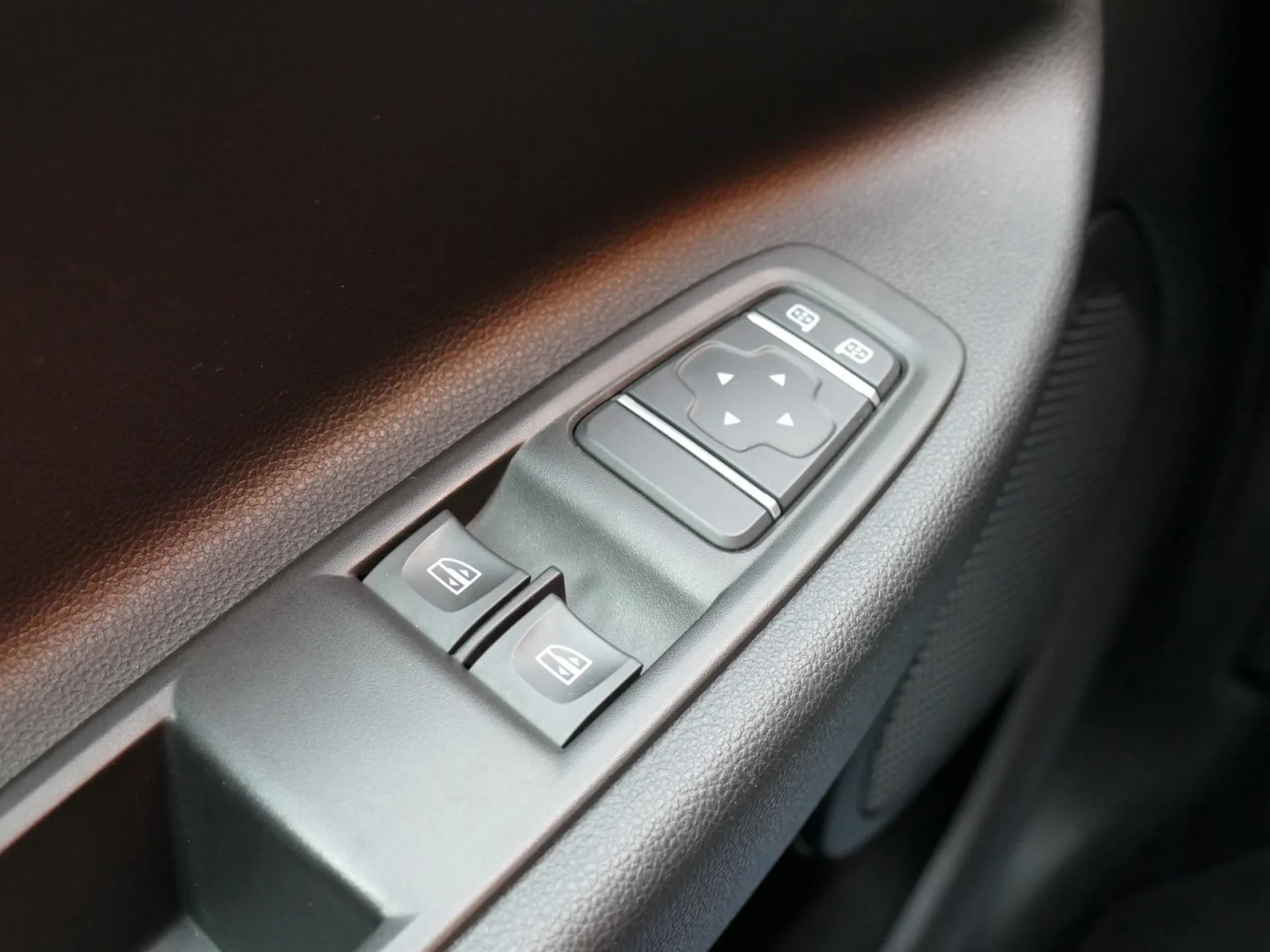 RENAULT ZOE - Miniature 26 sur 33 - Cliquer pour voir cette photo