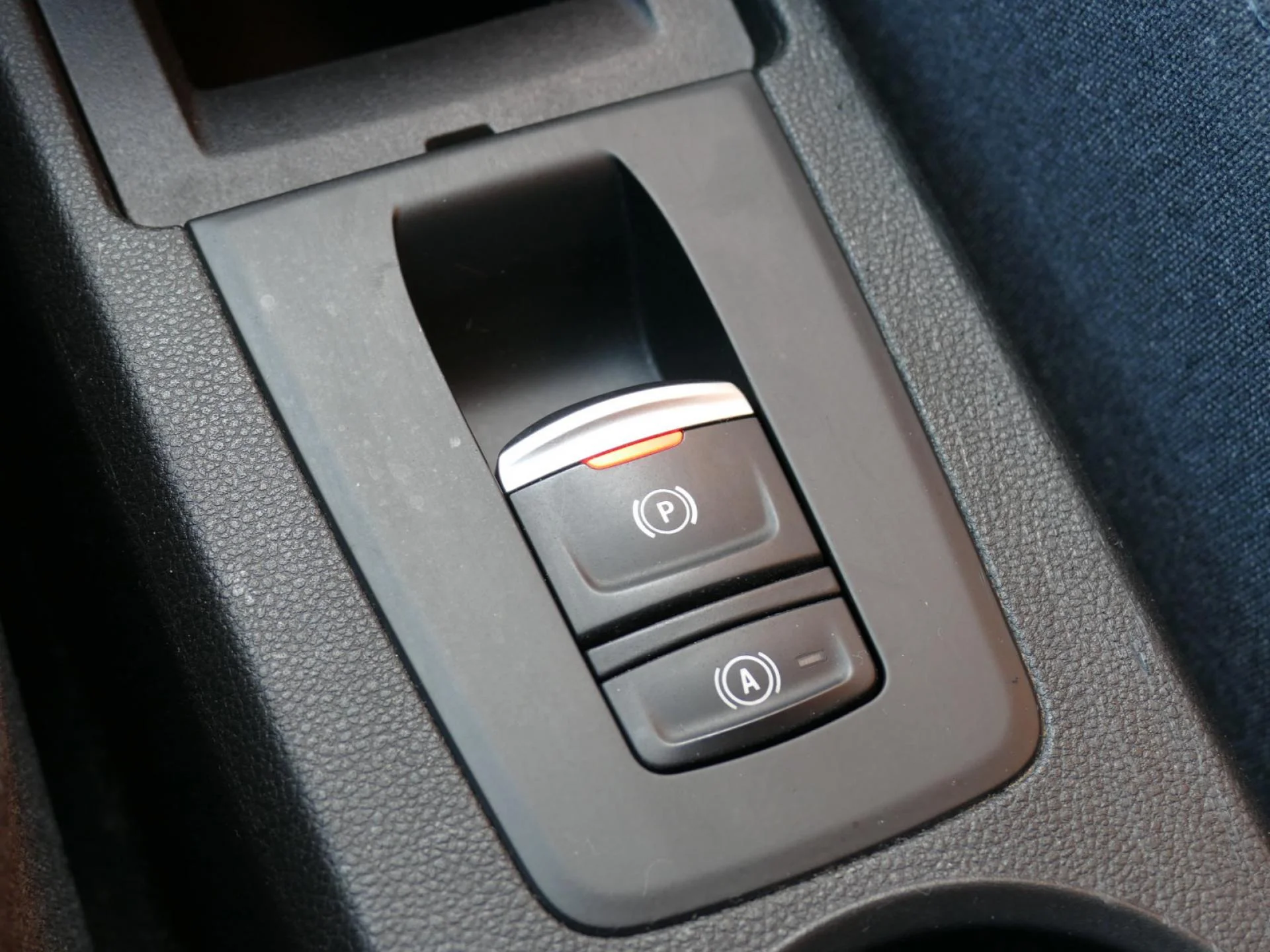 RENAULT ZOE - Miniature 22 sur 32 - Cliquer pour voir cette photo