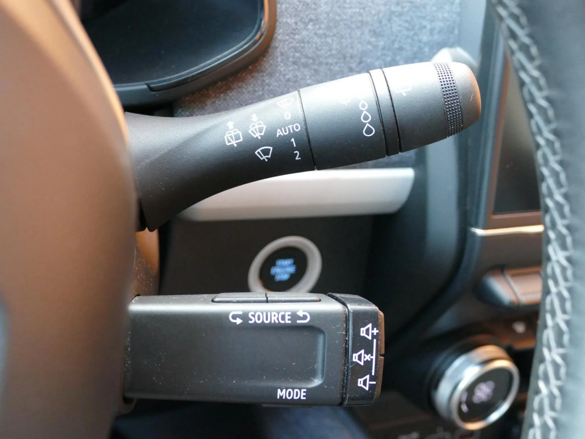 RENAULT ZOE - Miniature 25 sur 32 - Cliquer pour voir cette photo