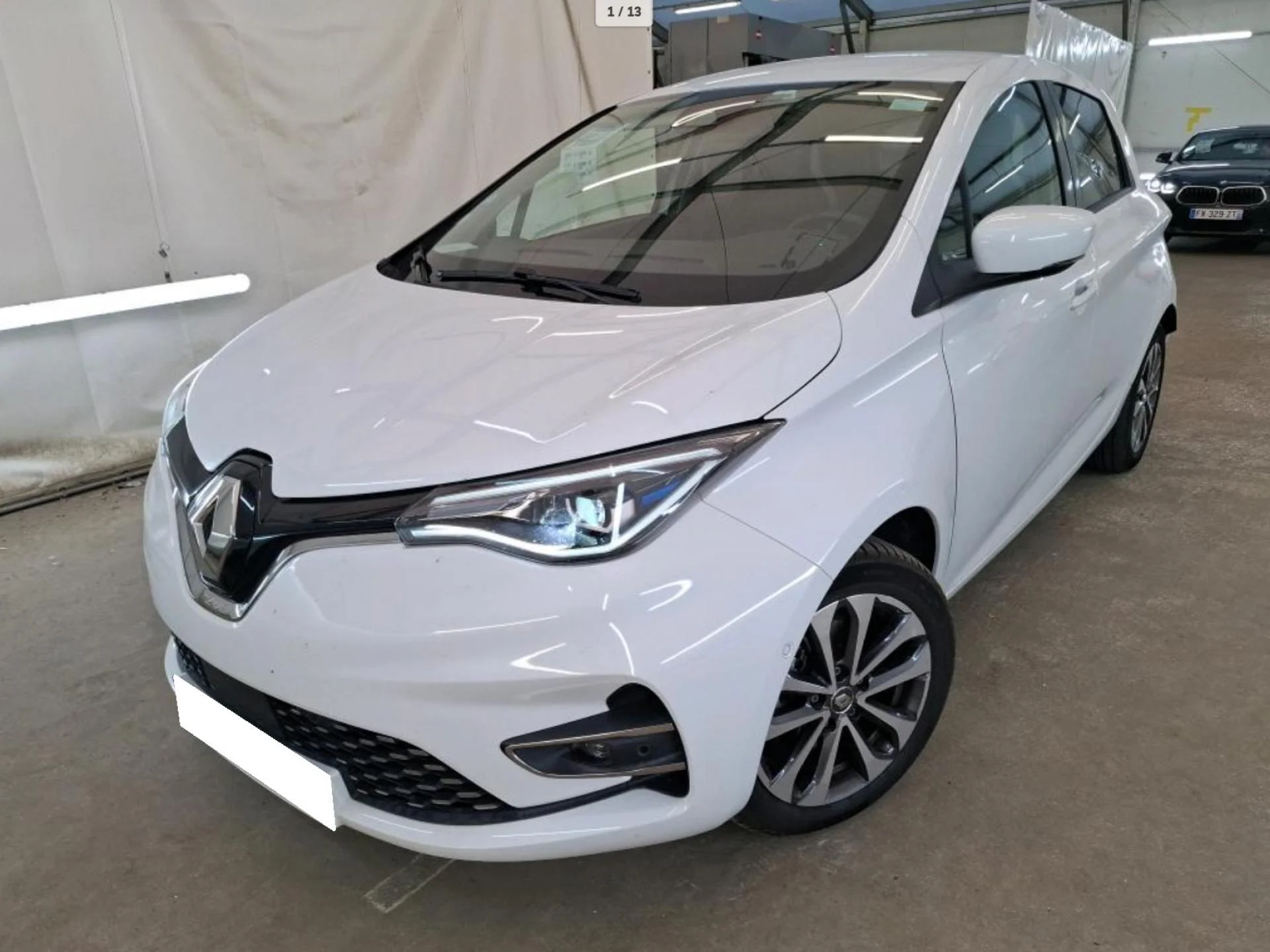 RENAULT ZOE - Miniature 2 sur 29 - Cliquer pour voir cette photo