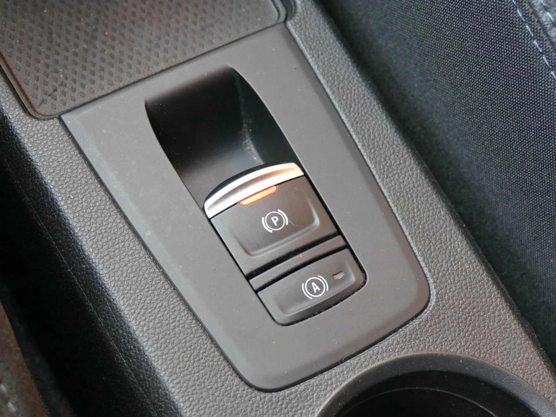 RENAULT ZOE - Miniature 22 sur 29 - Cliquer pour voir cette photo