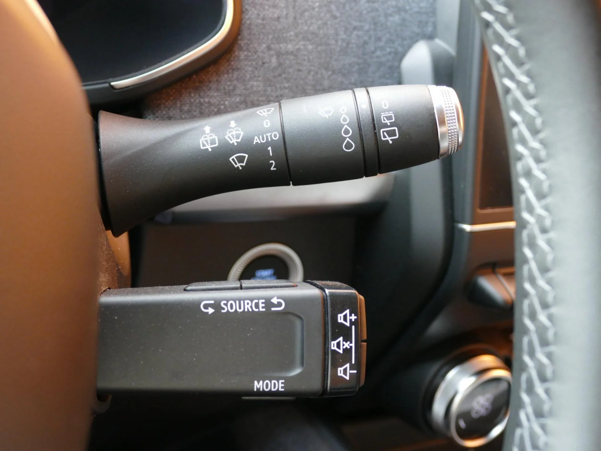 RENAULT ZOE - Miniature 26 sur 33 - Cliquer pour voir cette photo