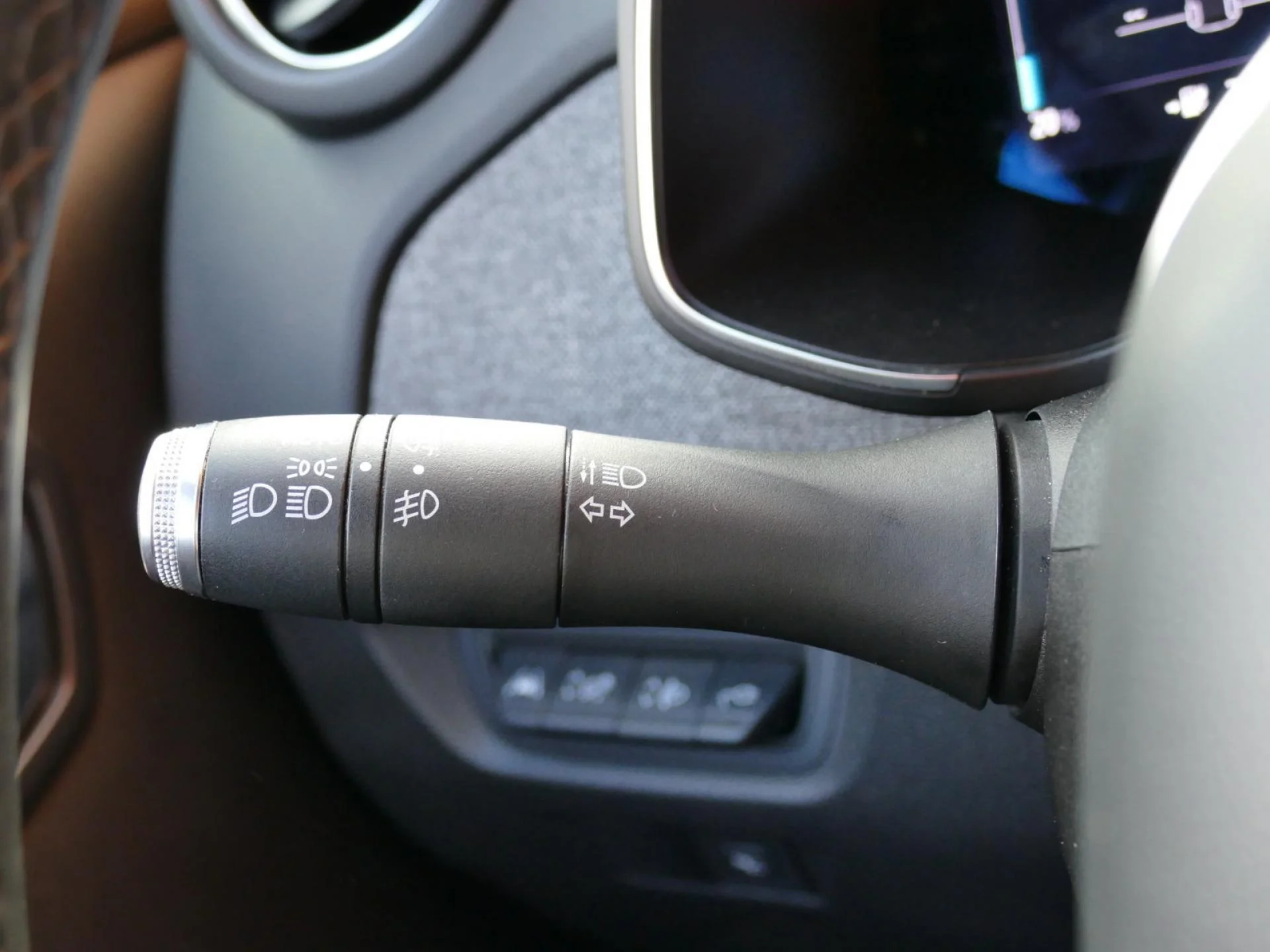 RENAULT ZOE - Miniature 26 sur 33 - Cliquer pour voir cette photo