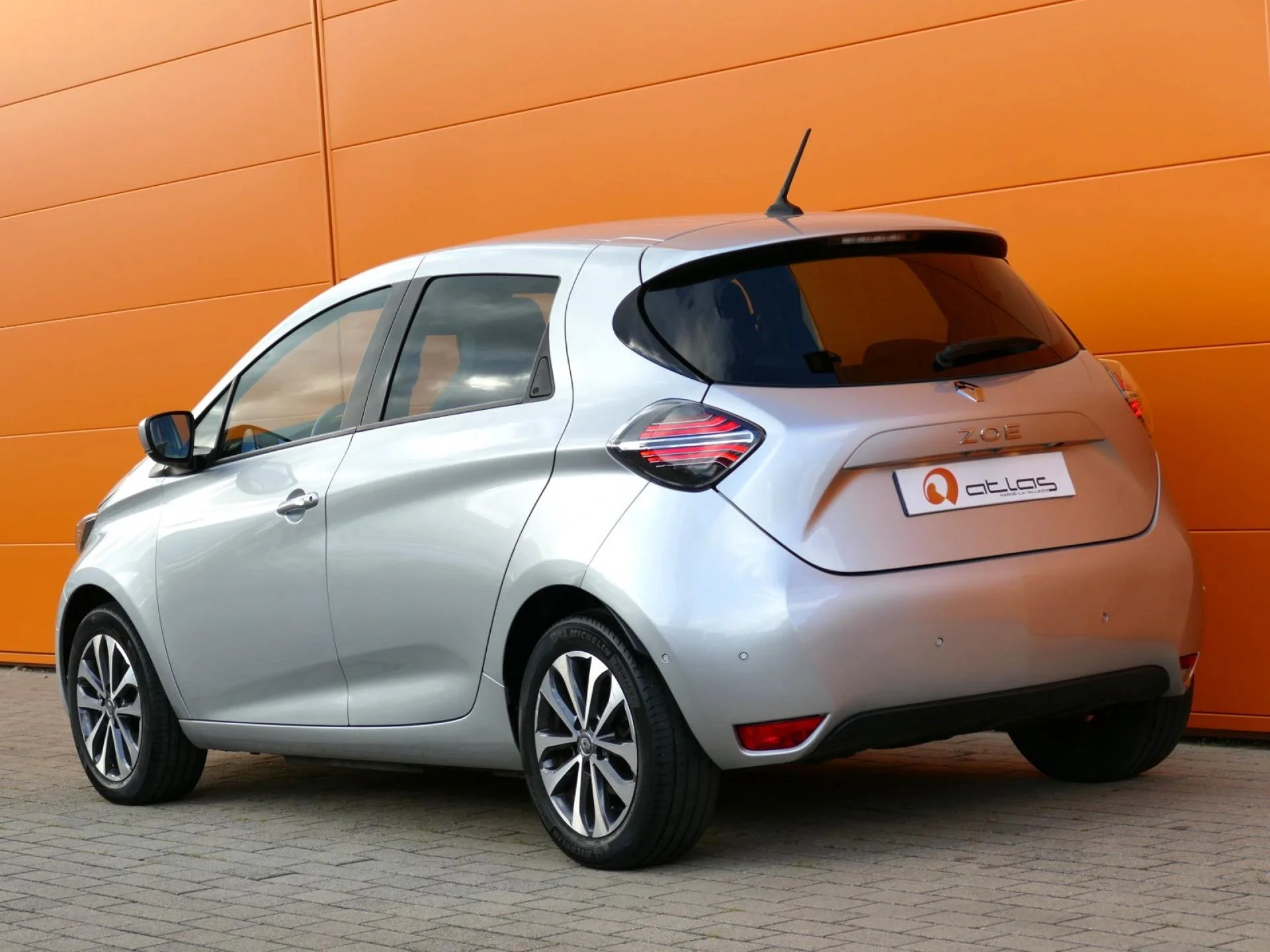 RENAULT ZOE - Miniature 4 sur 33 - Cliquer pour voir cette photo