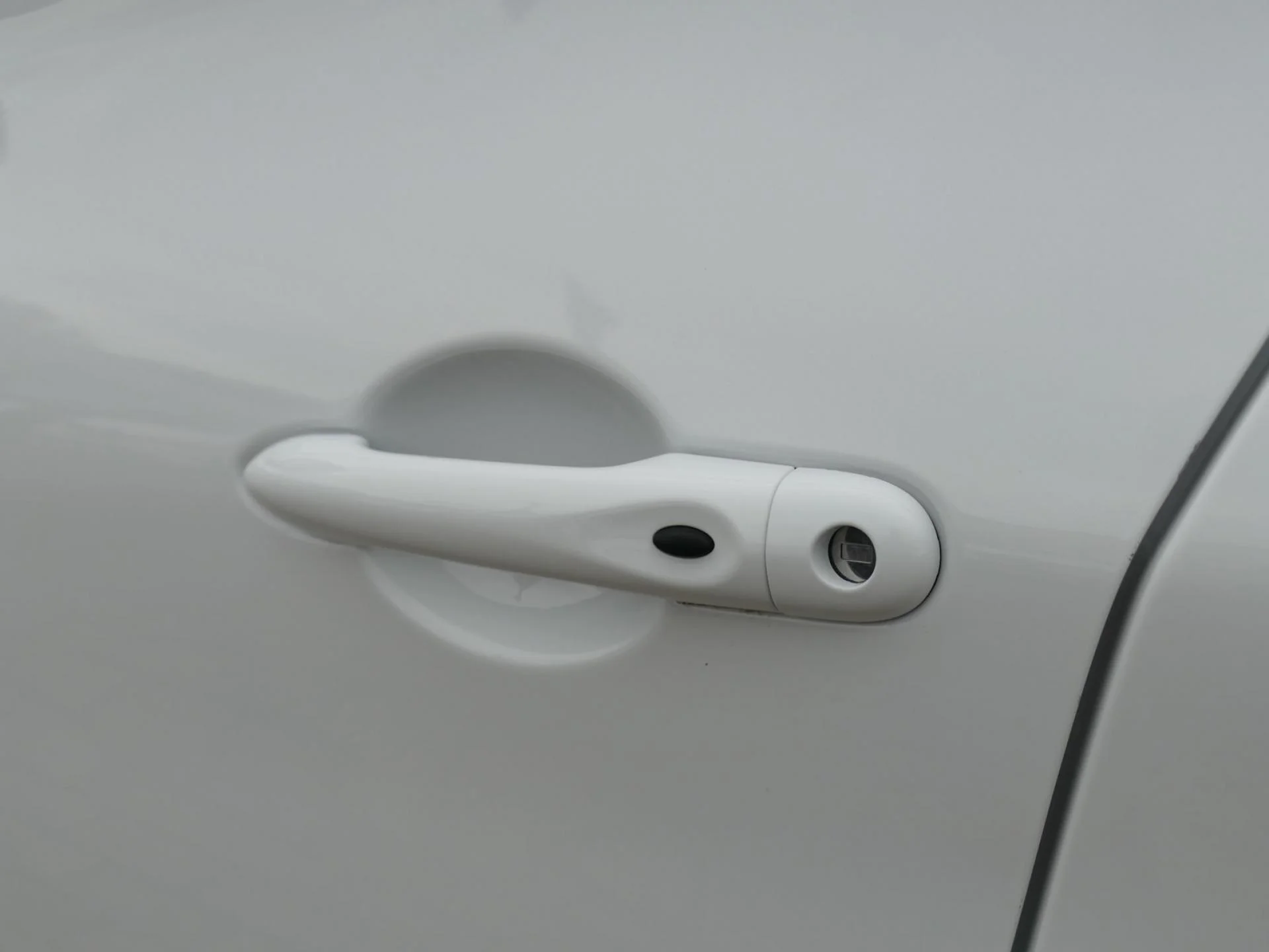 RENAULT ZOE - Miniature 25 sur 31 - Cliquer pour voir cette photo