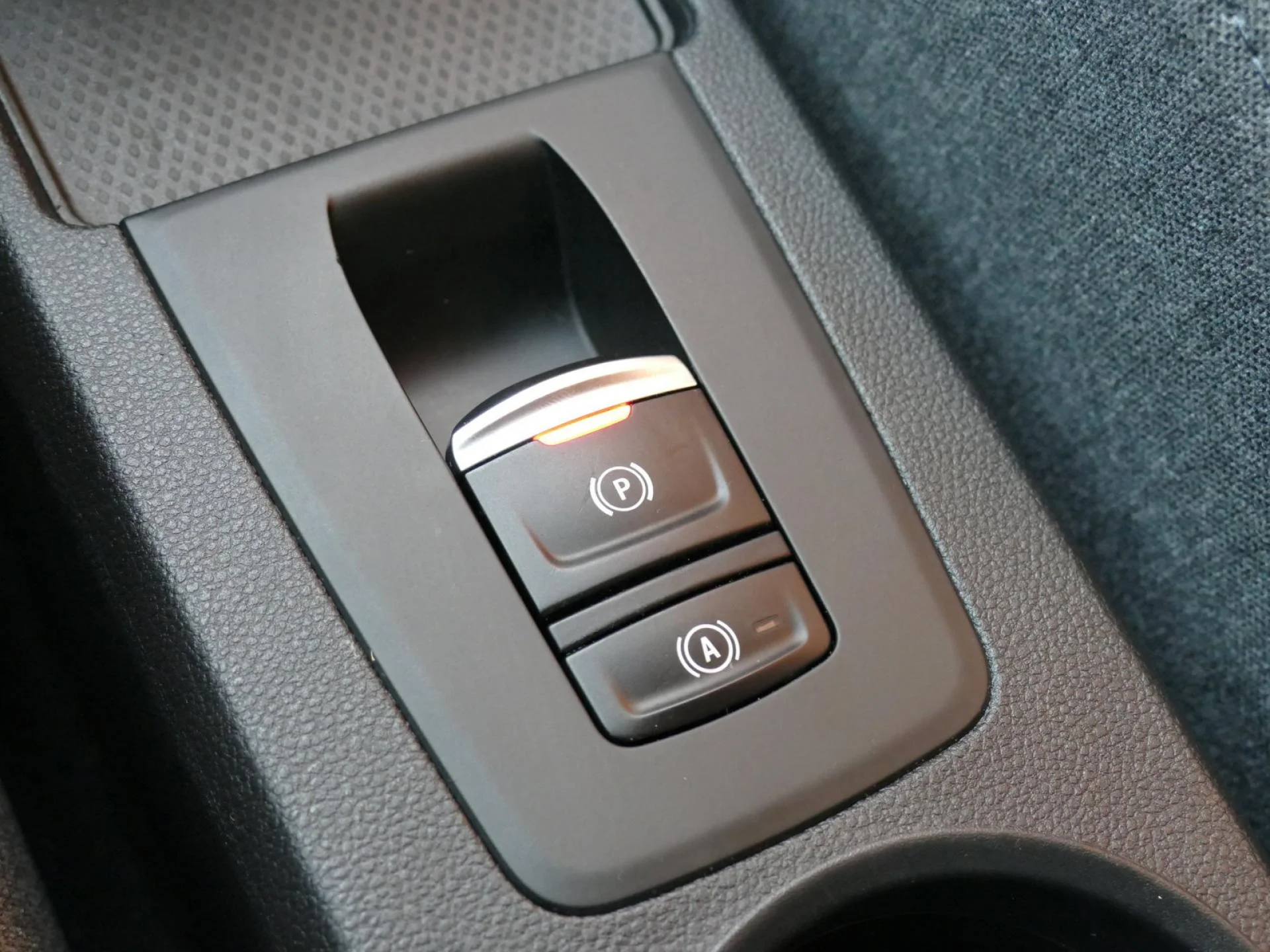 RENAULT ZOE - Miniature 17 sur 31 - Cliquer pour voir cette photo