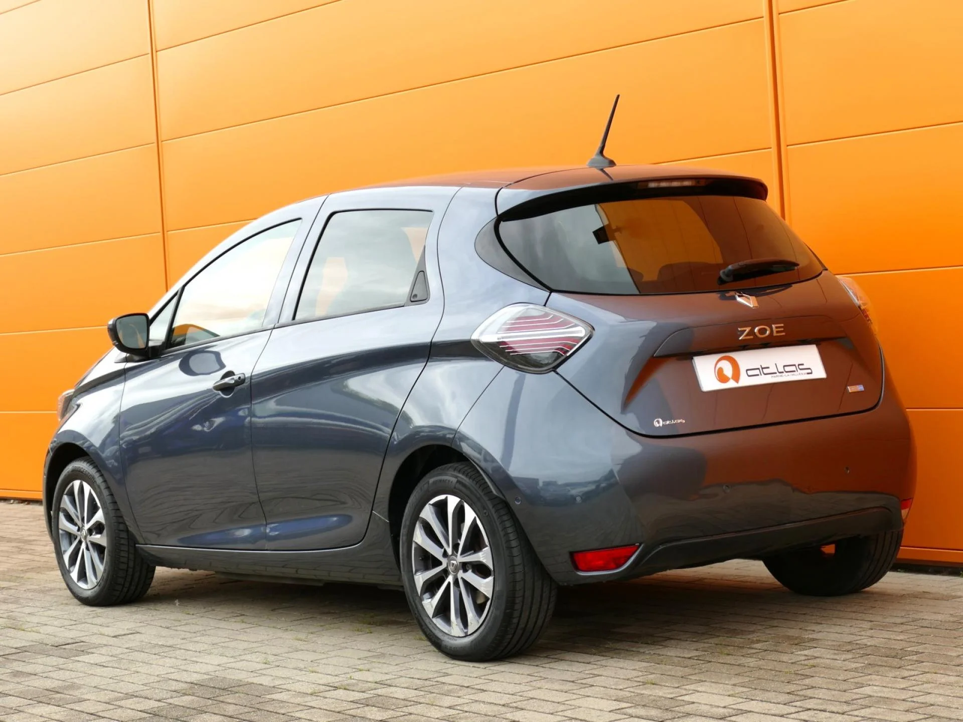 RENAULT ZOE - Miniature 4 sur 33 - Cliquer pour voir cette photo