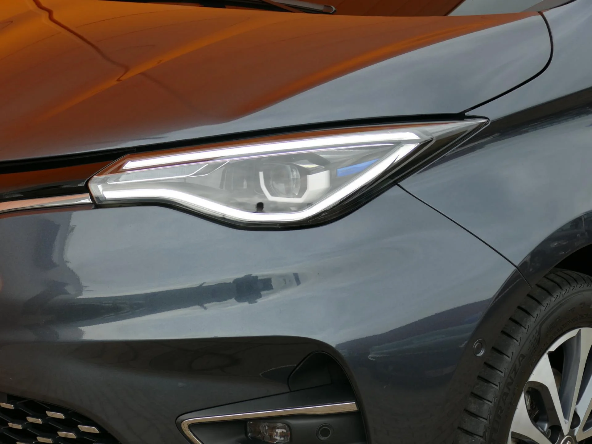 RENAULT ZOE - Miniature 30 sur 33 - Cliquer pour voir cette photo