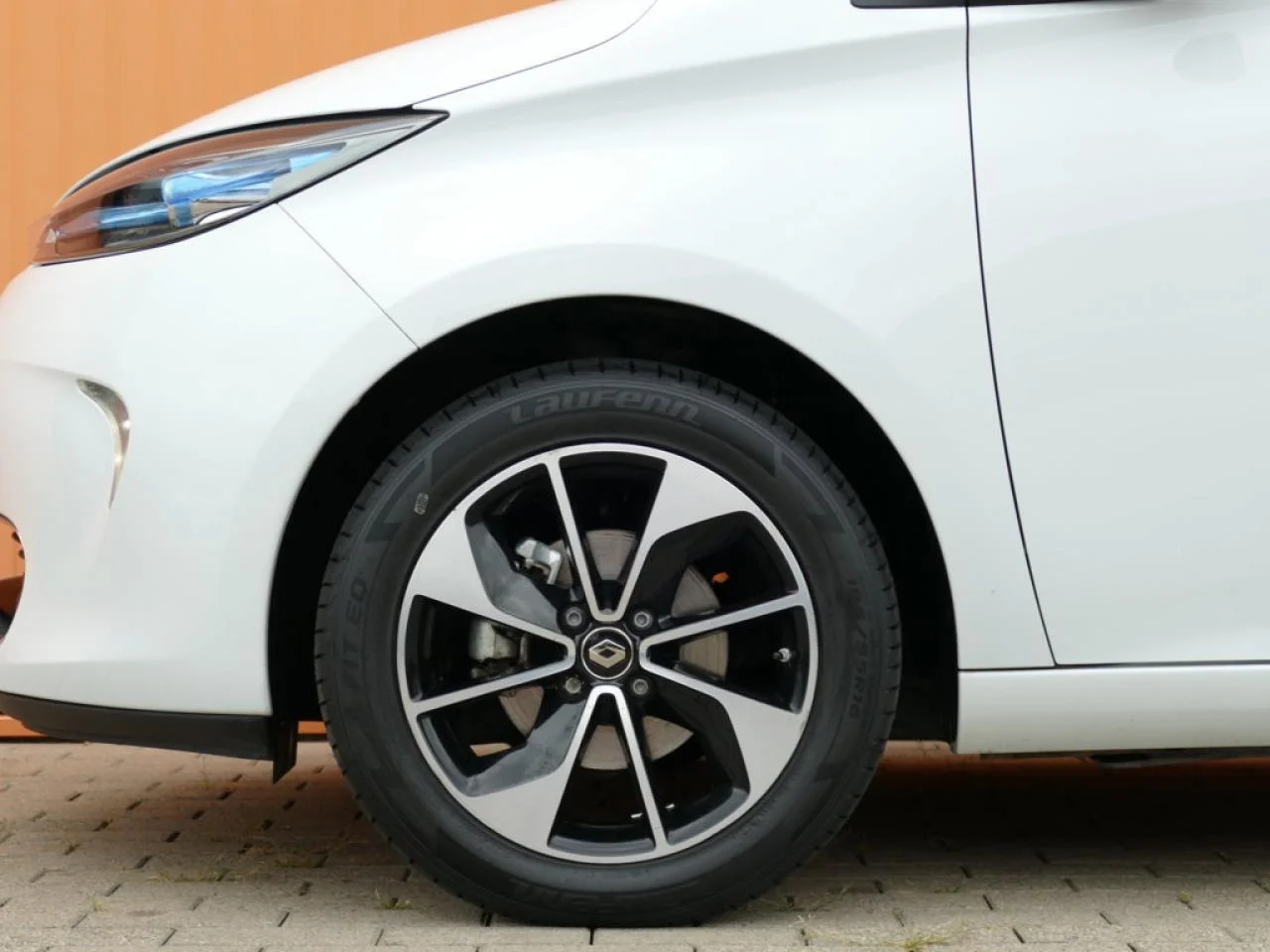 RENAULT ZOE - Miniature 22 sur 22 - Cliquer pour voir cette photo