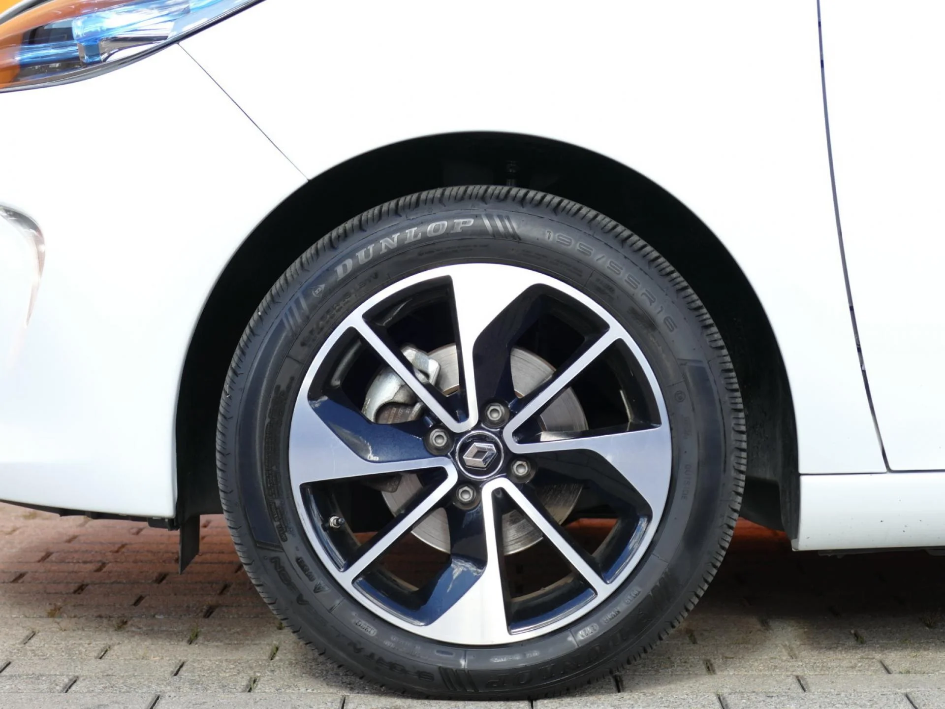 RENAULT ZOE - Miniature 32 sur 32 - Cliquer pour voir cette photo