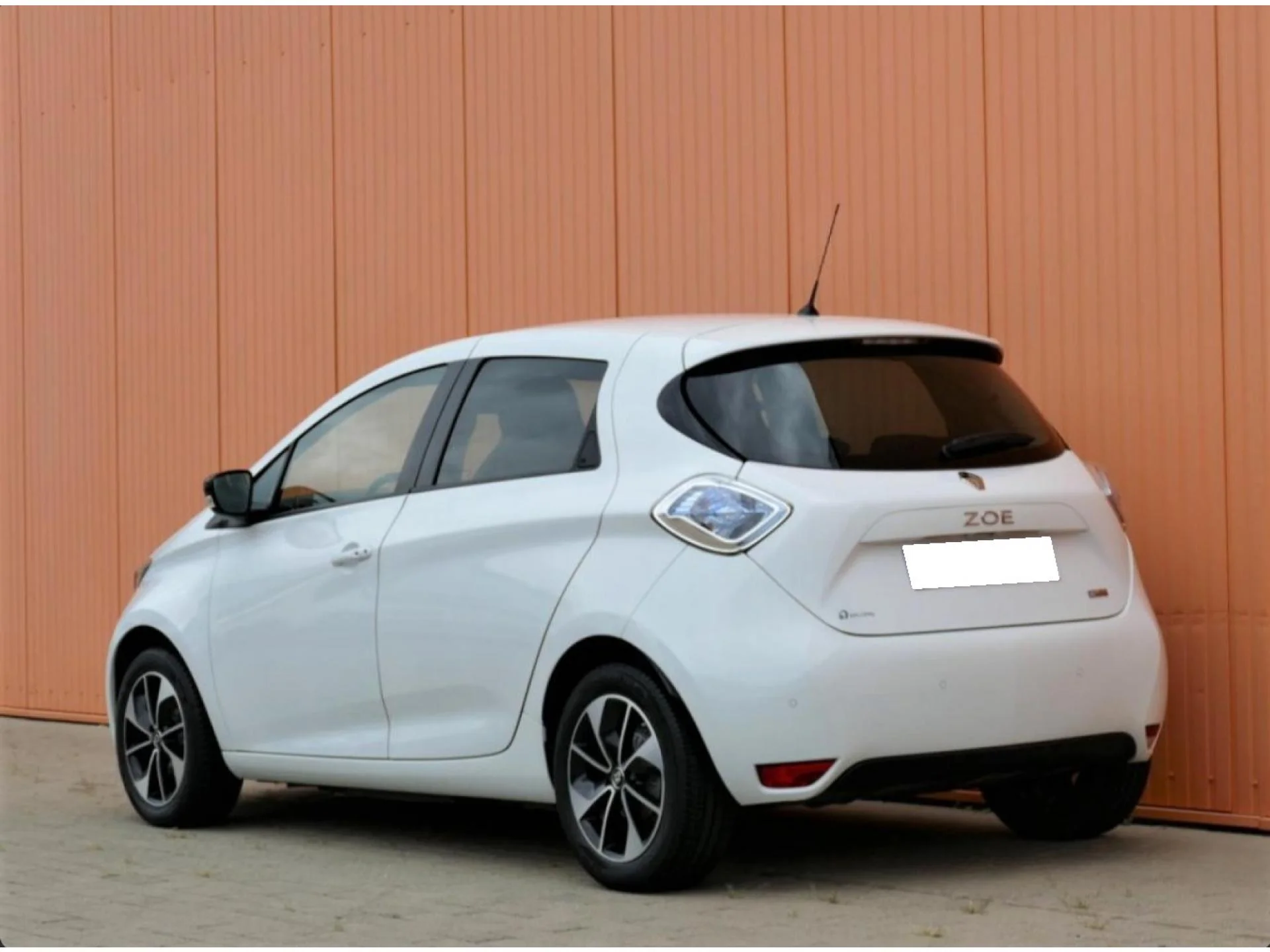 RENAULT ZOE - Miniature 6 sur 22 - Cliquer pour voir cette photo