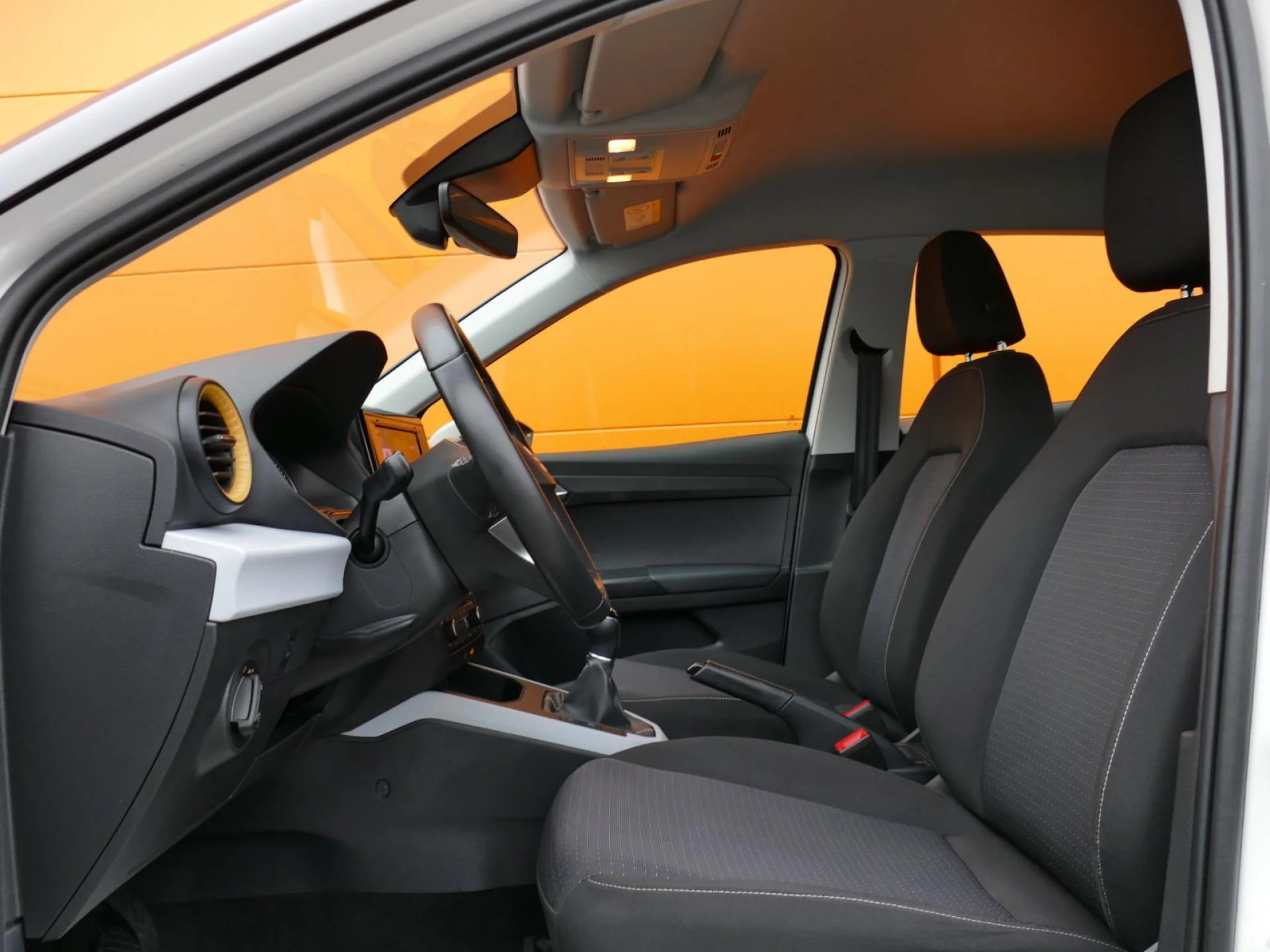 SEAT ARONA - Miniature 6 sur 35 - Cliquer pour voir cette photo