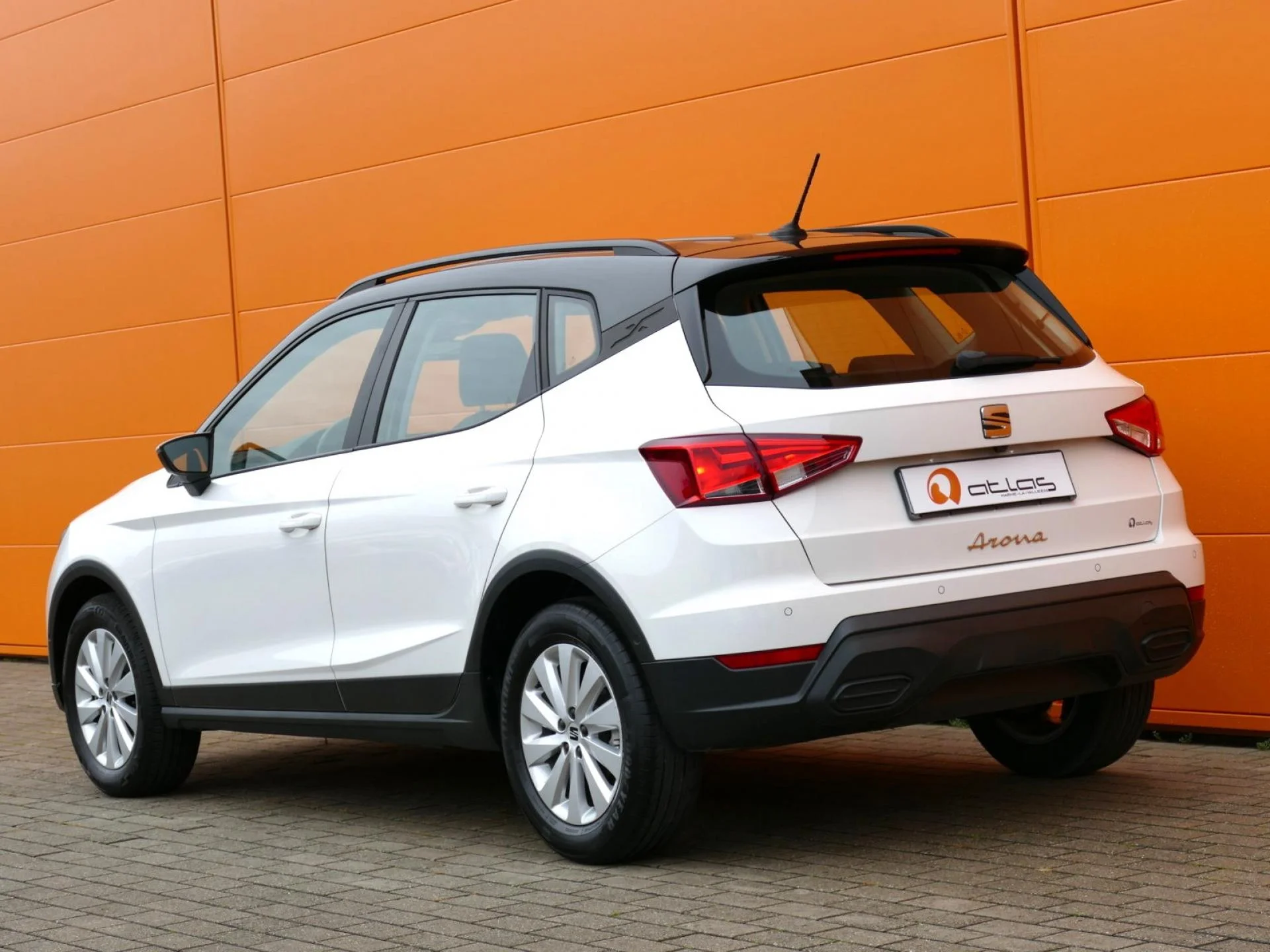 SEAT ARONA - Miniature 4 sur 35 - Cliquer pour voir cette photo