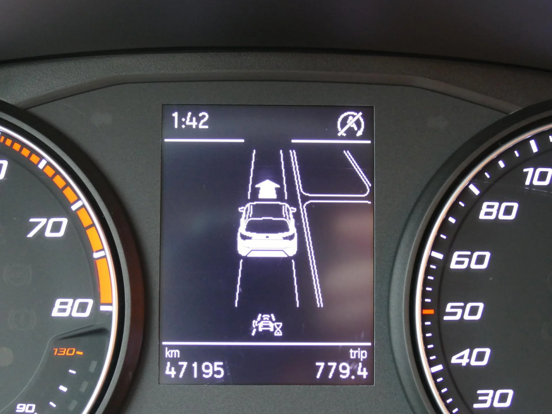 SEAT ARONA - Miniature 19 sur 35 - Cliquer pour voir cette photo