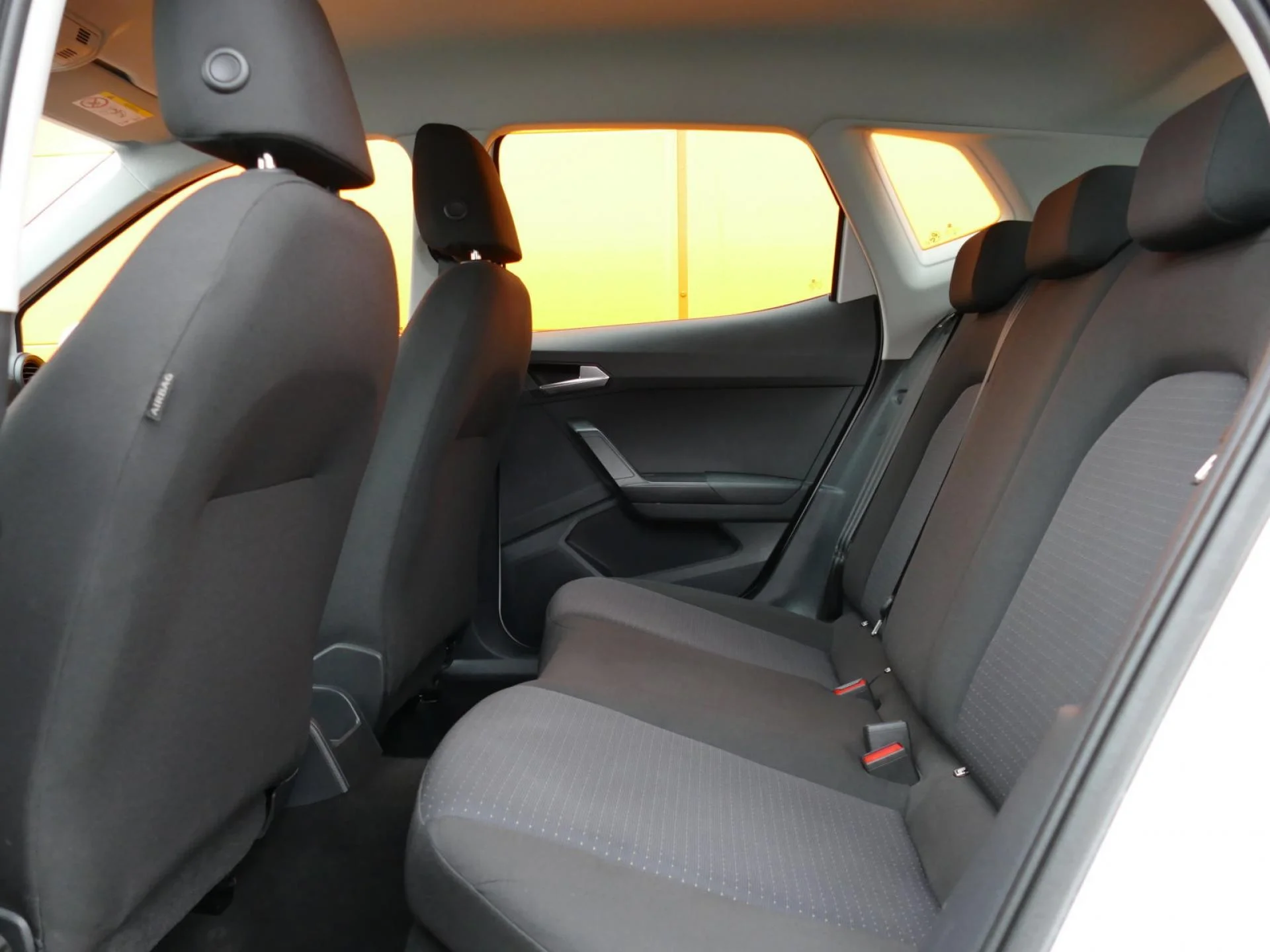 SEAT ARONA - Miniature 7 sur 35 - Cliquer pour voir cette photo