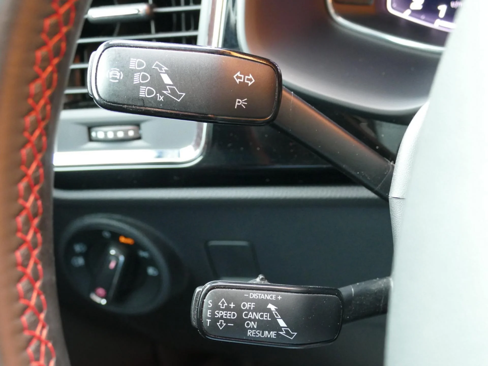 SEAT ATECA - Miniature 27 sur 36 - Cliquer pour voir cette photo