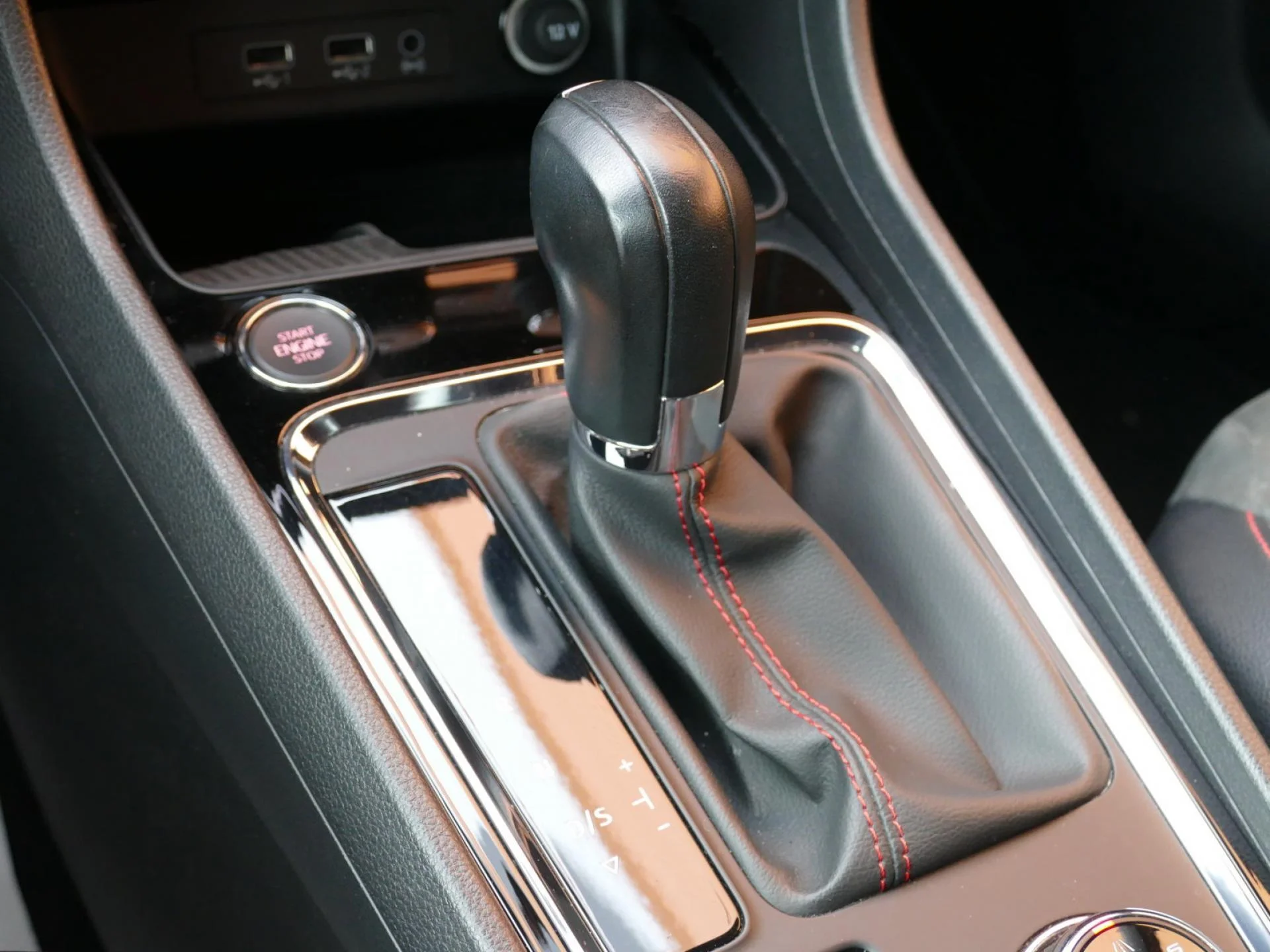 SEAT ATECA - Miniature 20 sur 36 - Cliquer pour voir cette photo