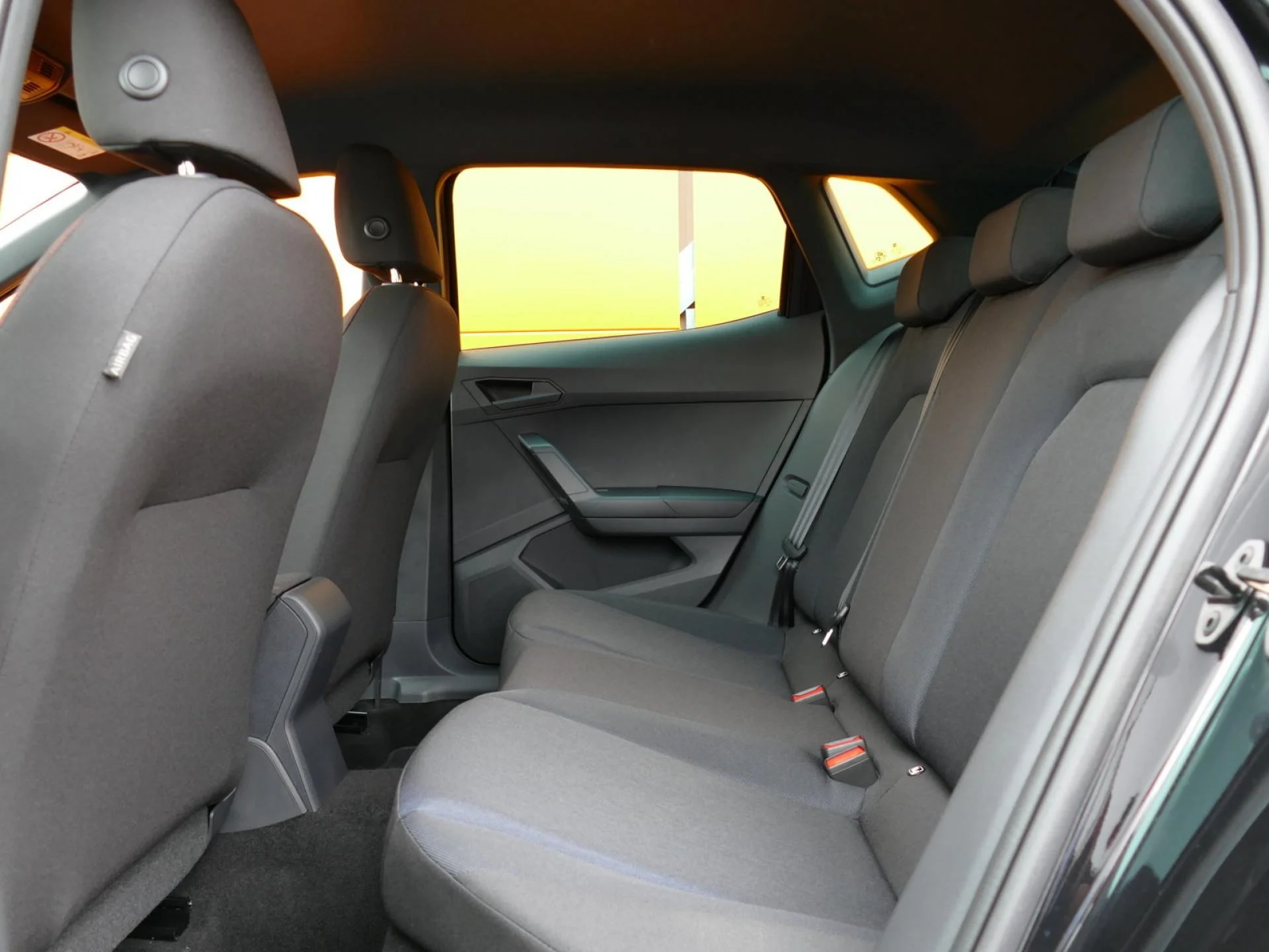 SEAT IBIZA - Miniature 7 sur 34 - Cliquer pour voir cette photo