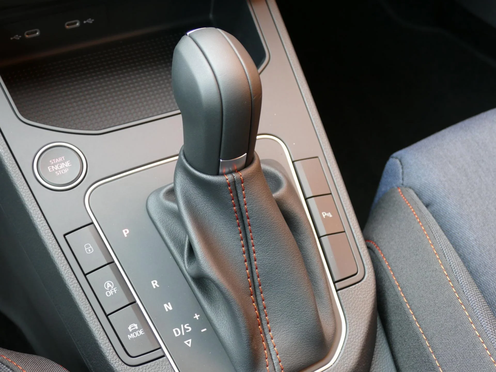 SEAT IBIZA - Miniature 19 sur 34 - Cliquer pour voir cette photo