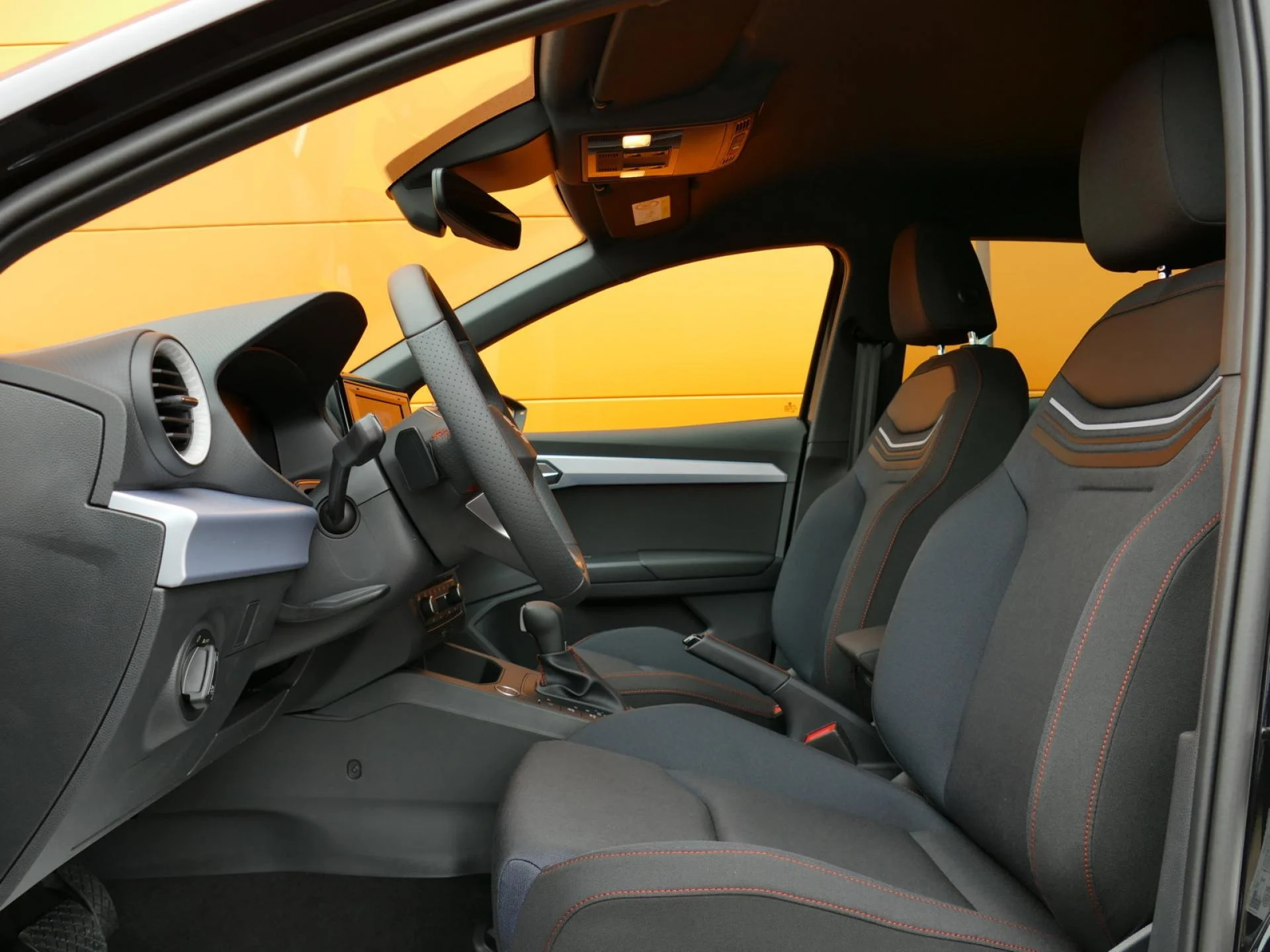 SEAT IBIZA - Miniature 6 sur 34 - Cliquer pour voir cette photo