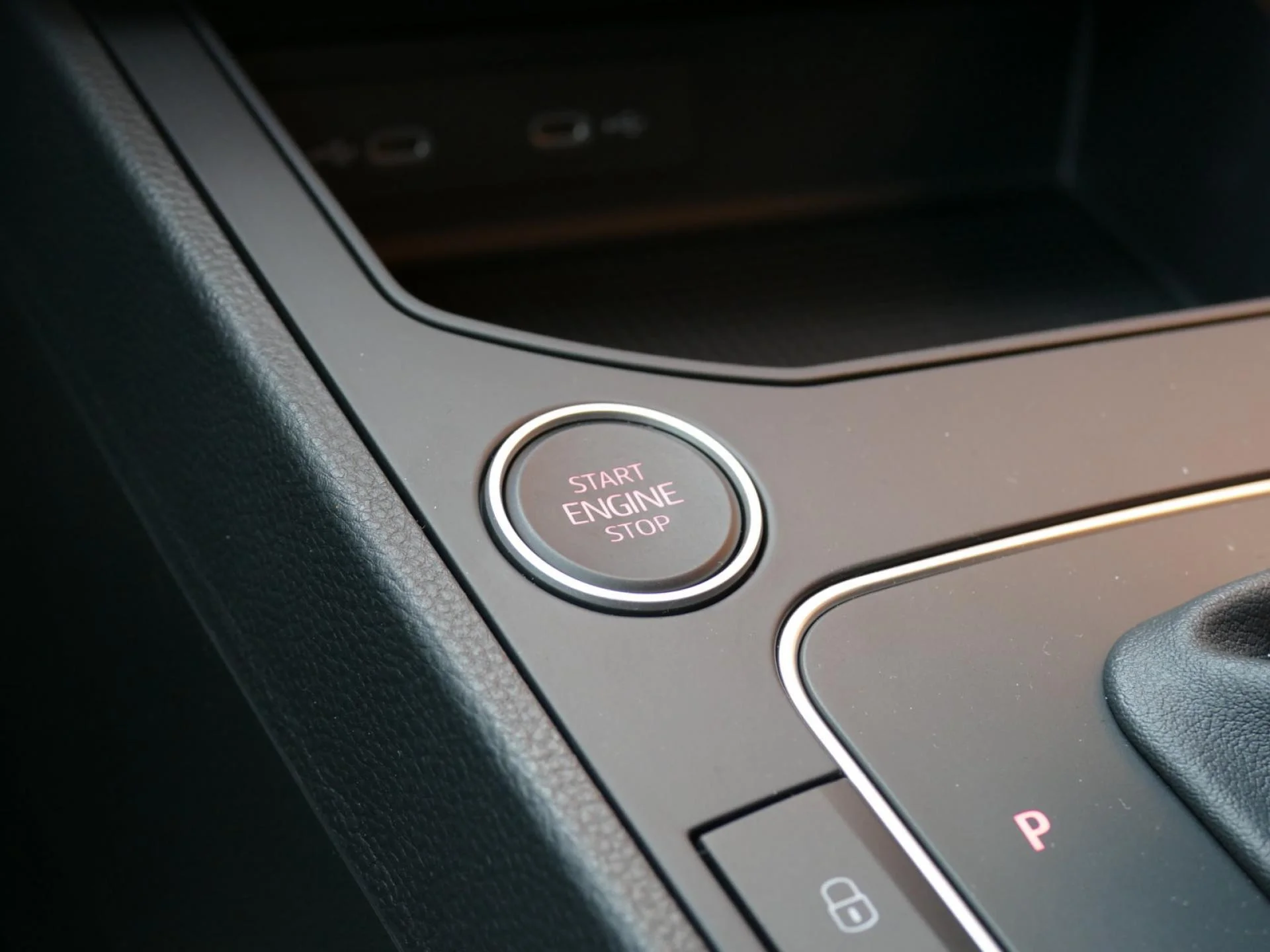 SEAT IBIZA - Miniature 20 sur 34 - Cliquer pour voir cette photo