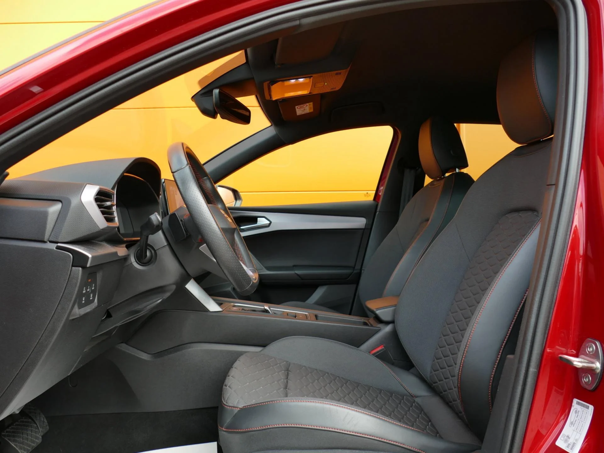 SEAT LEON - Miniature 6 sur 36 - Cliquer pour voir cette photo