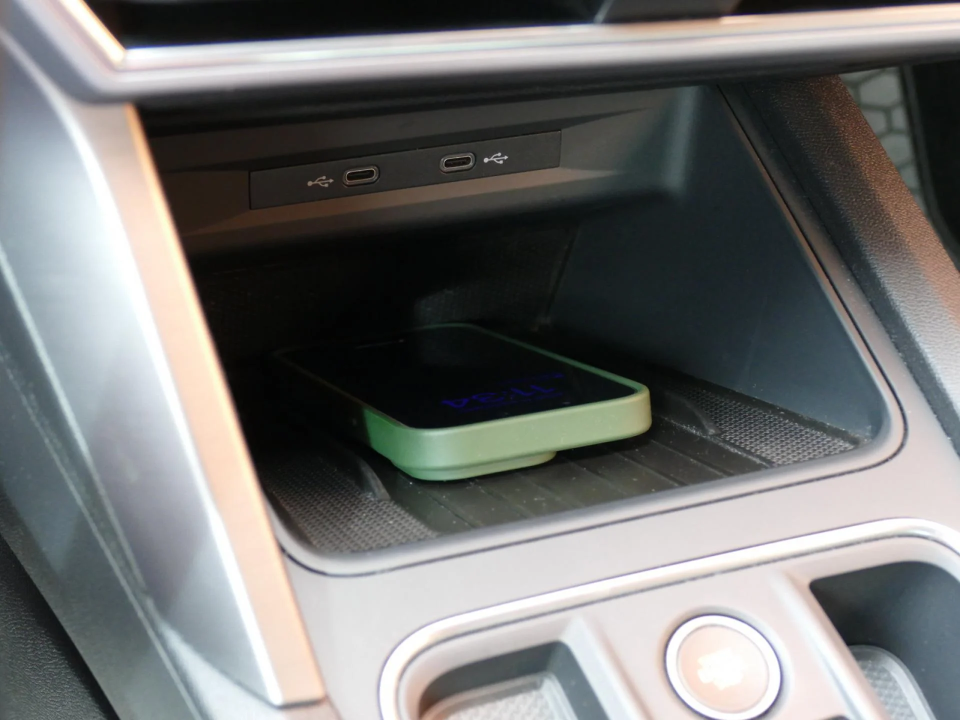 SEAT LEON - Miniature 24 sur 36 - Cliquer pour voir cette photo