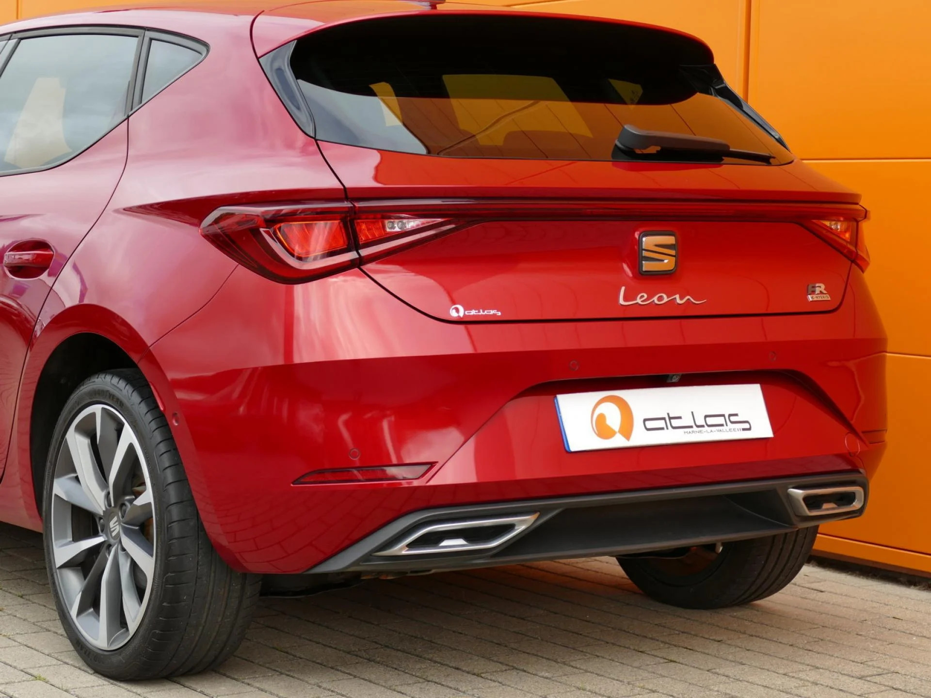 SEAT LEON - Miniature 34 sur 36 - Cliquer pour voir cette photo