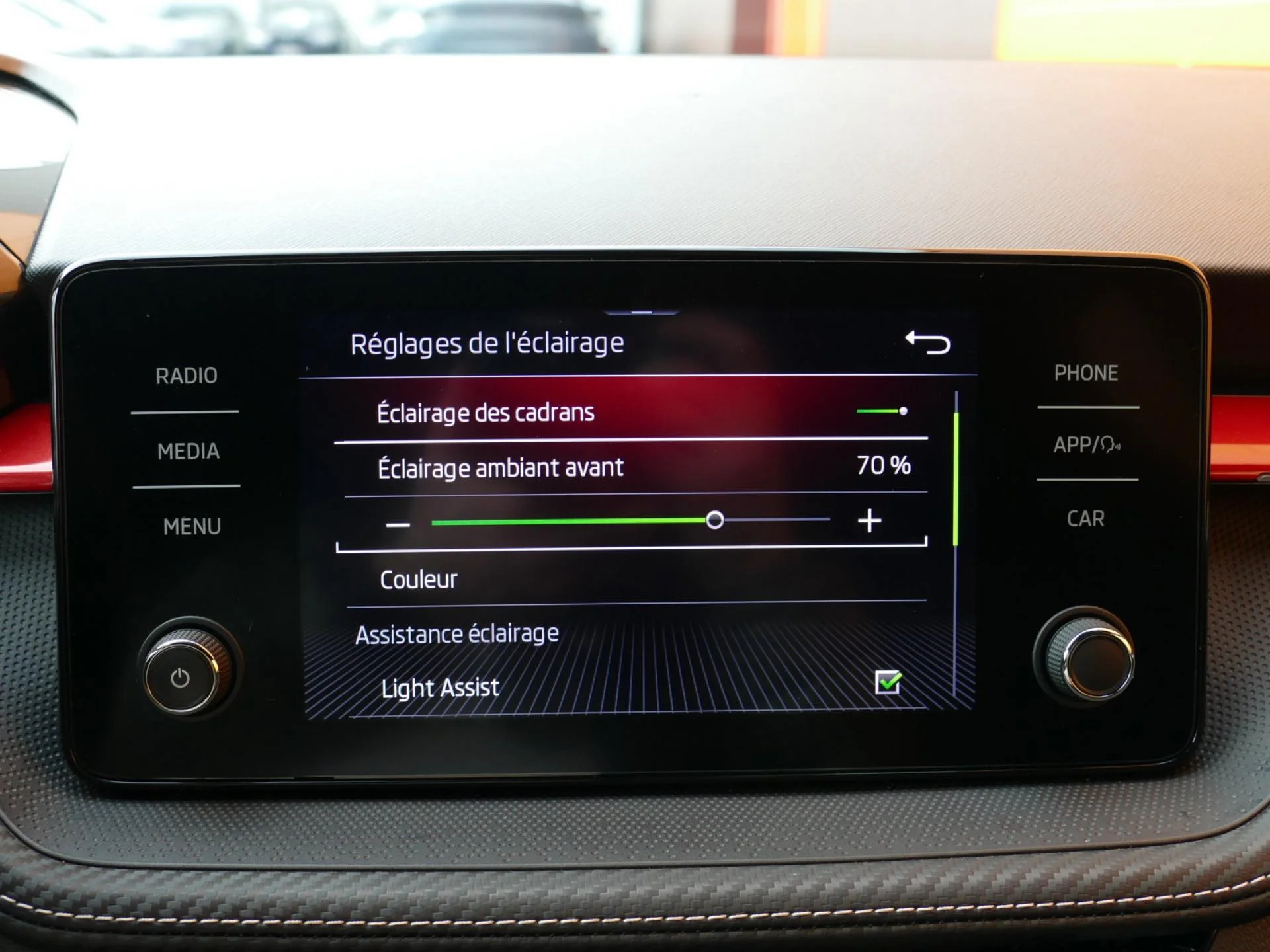 SKODA FABIA - Miniature 12 sur 34 - Cliquer pour voir cette photo