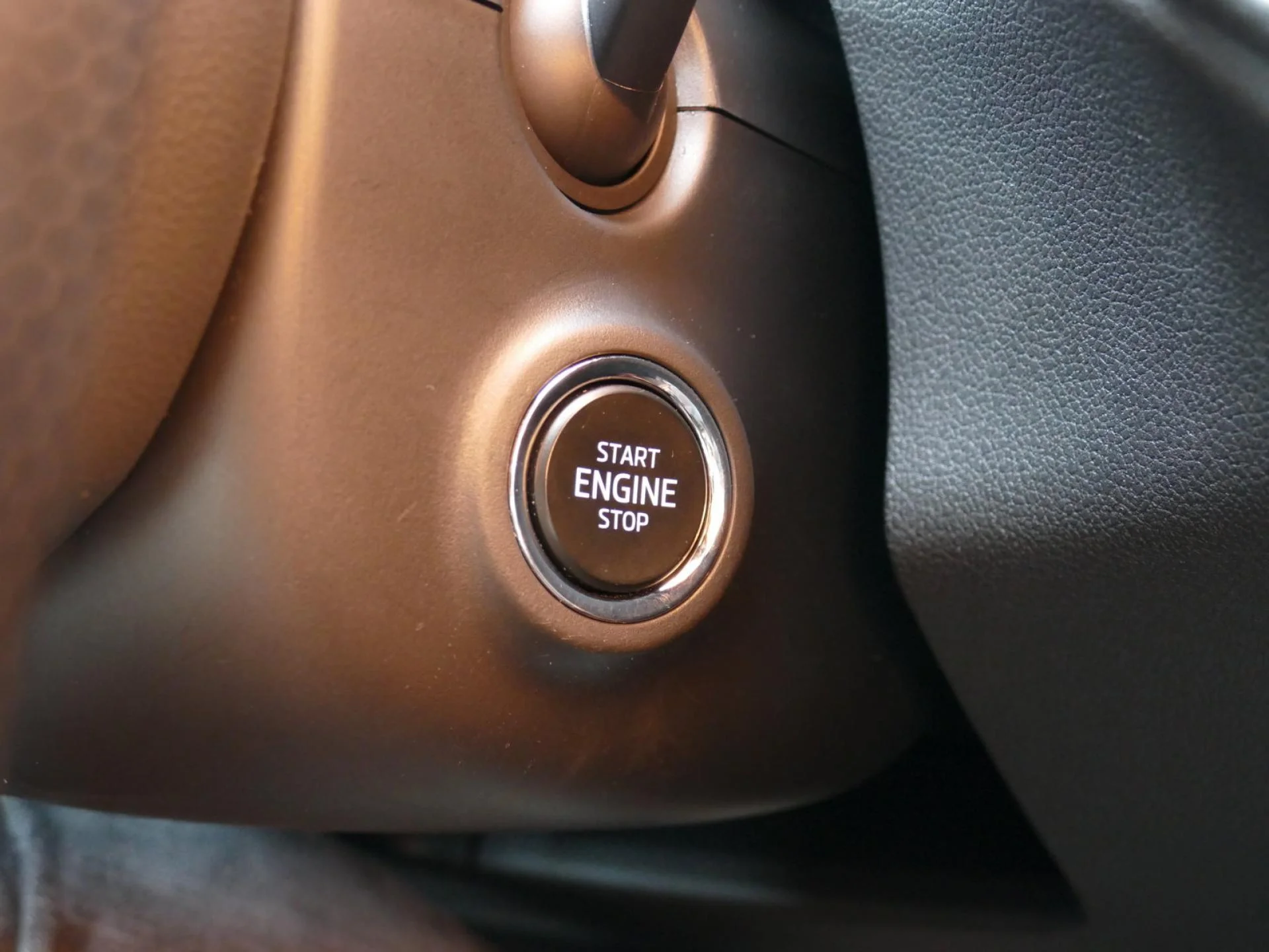 SKODA FABIA - Miniature 19 sur 34 - Cliquer pour voir cette photo