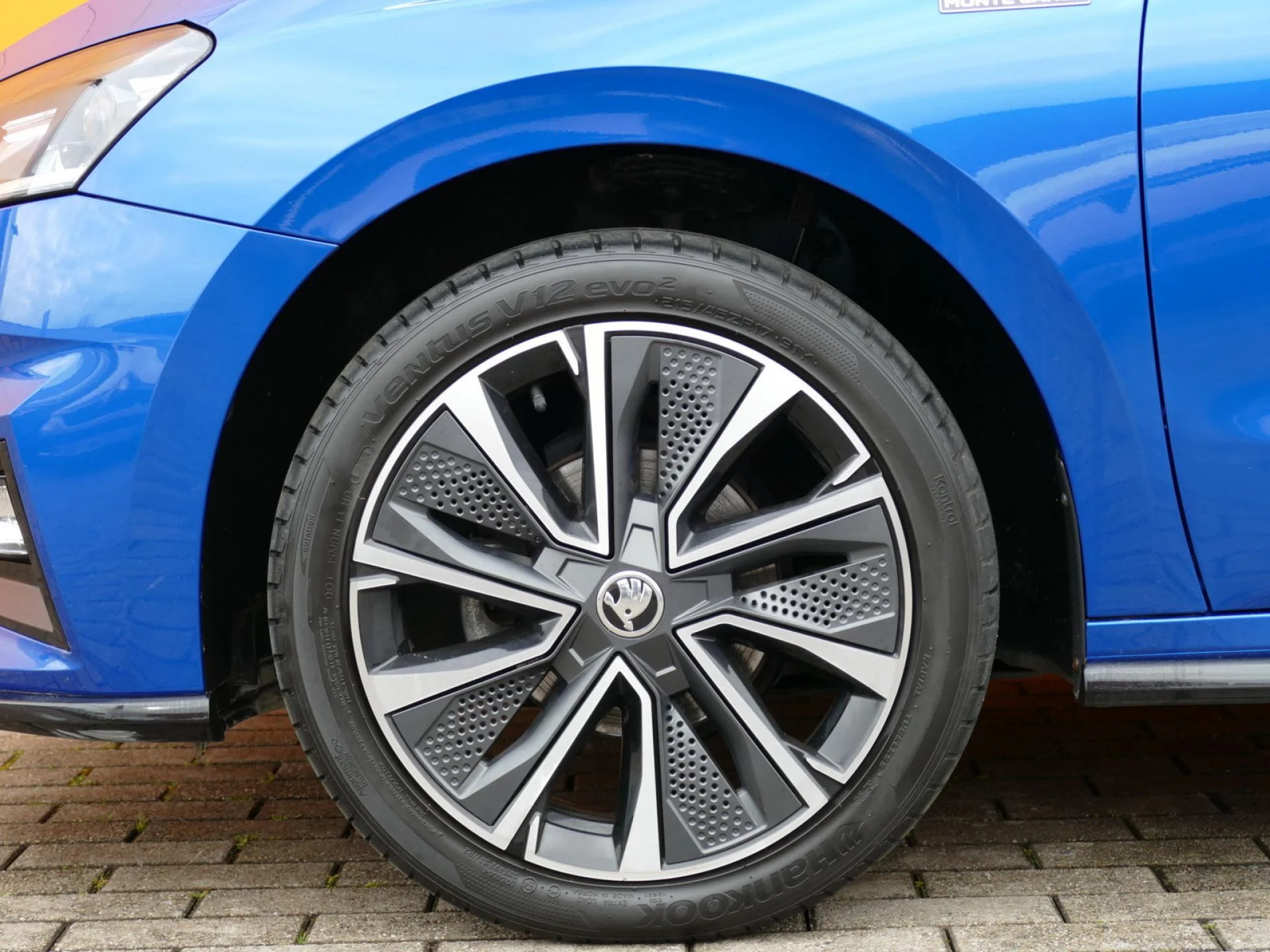SKODA FABIA - Miniature 33 sur 34 - Cliquer pour voir cette photo