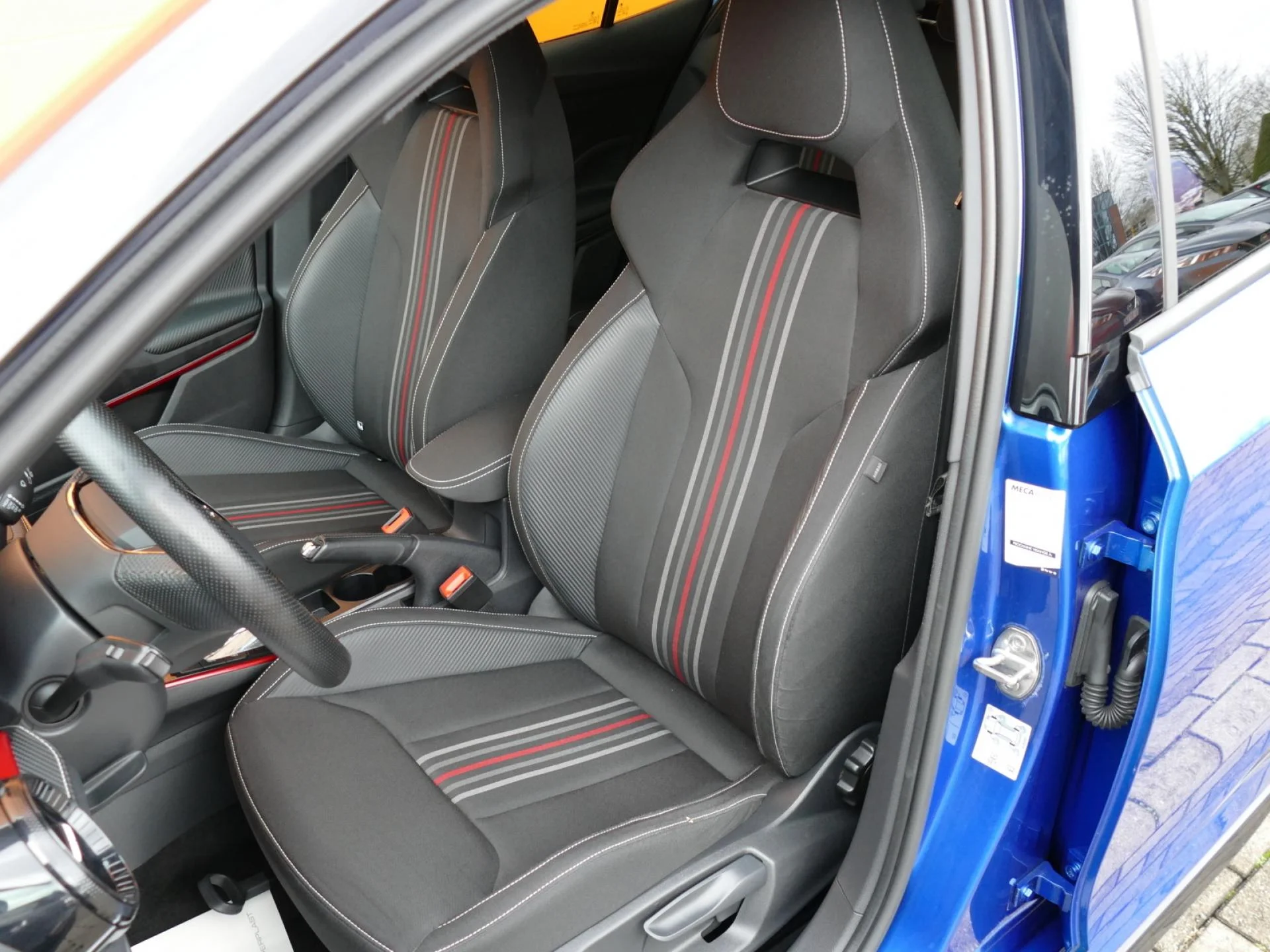 SKODA FABIA - Miniature 7 sur 34 - Cliquer pour voir cette photo