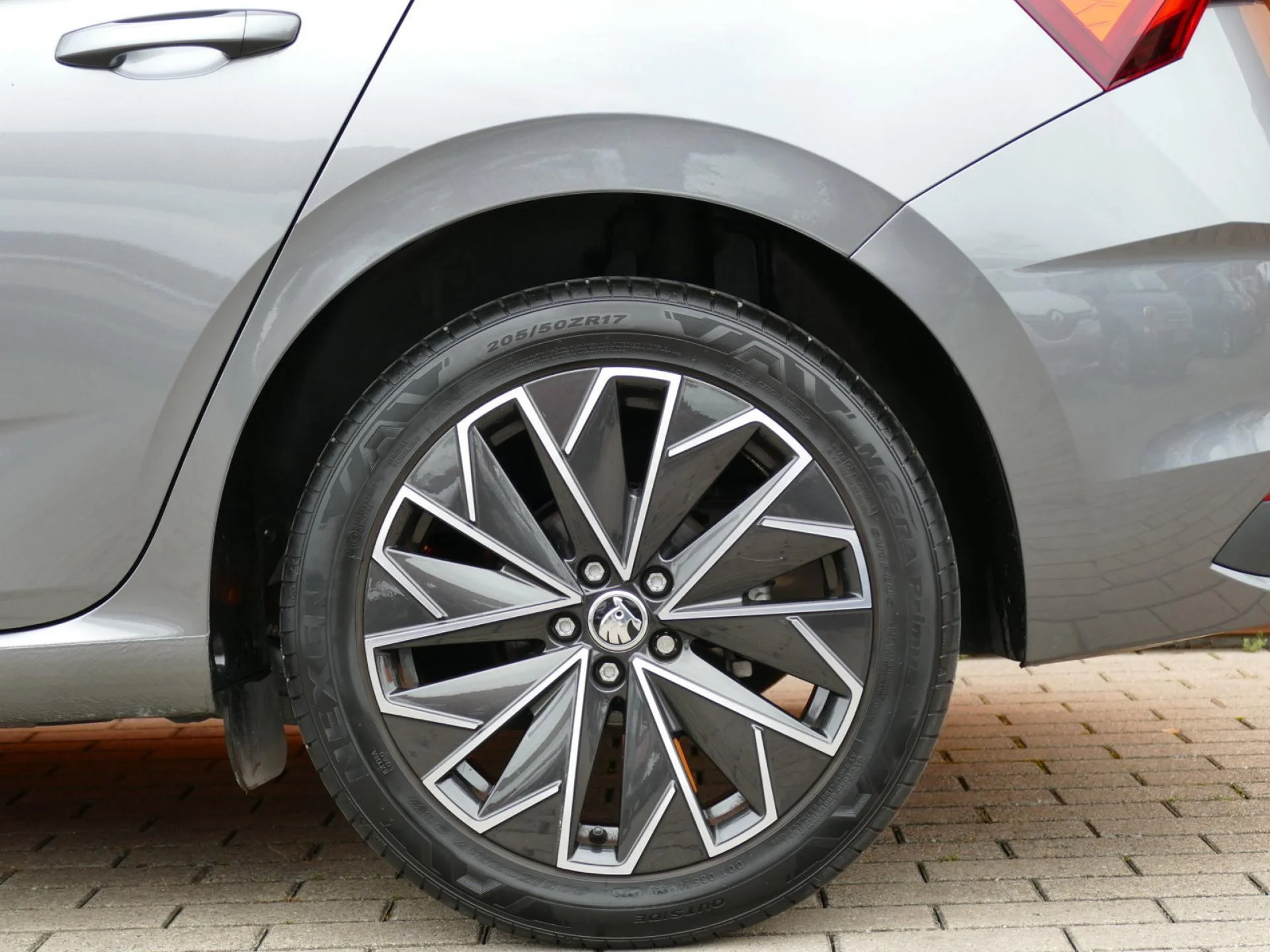 SKODA SCALA - Miniature 33 sur 33 - Cliquer pour voir cette photo