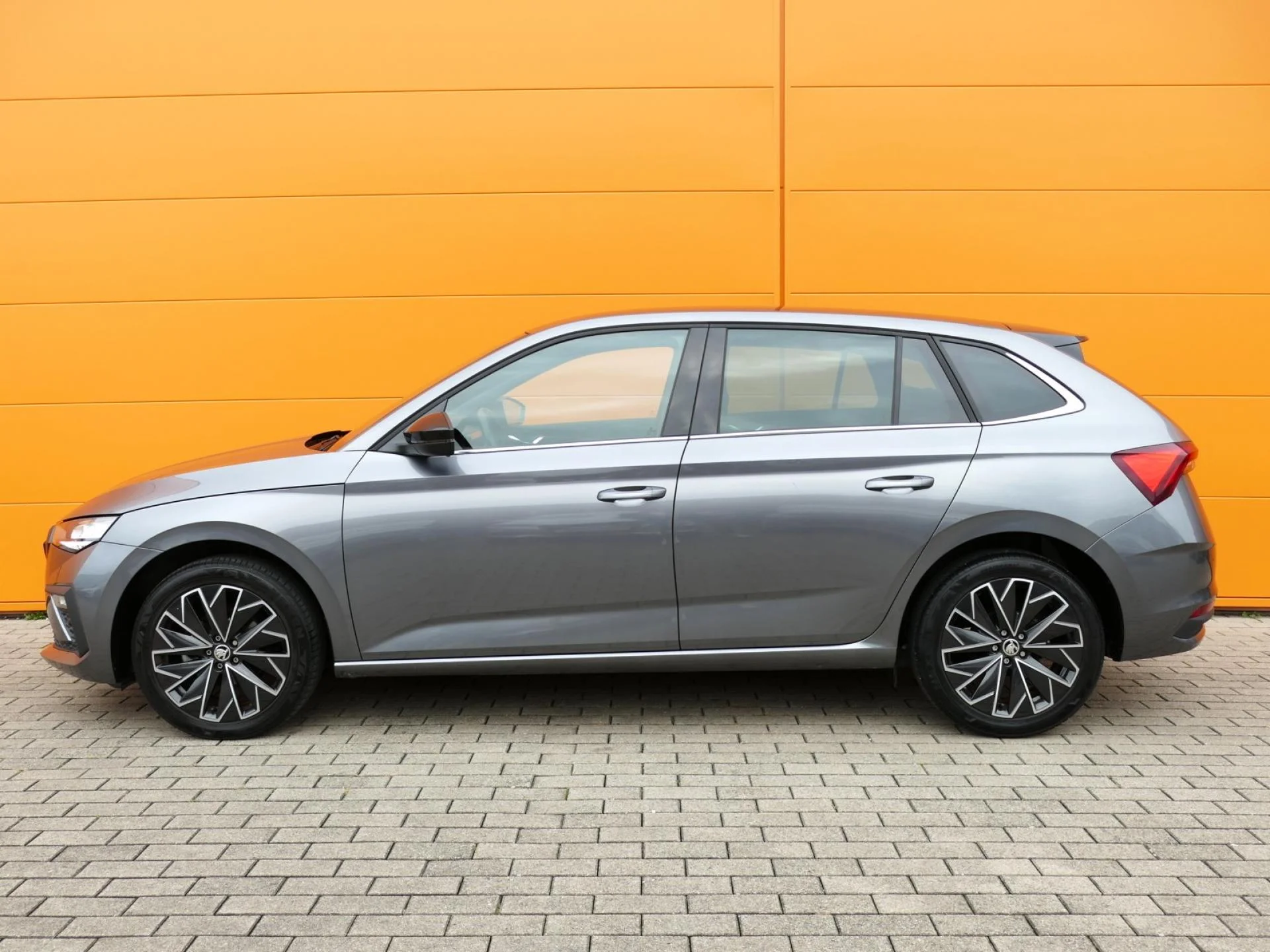 SKODA SCALA - Miniature 3 sur 33 - Cliquer pour voir cette photo
