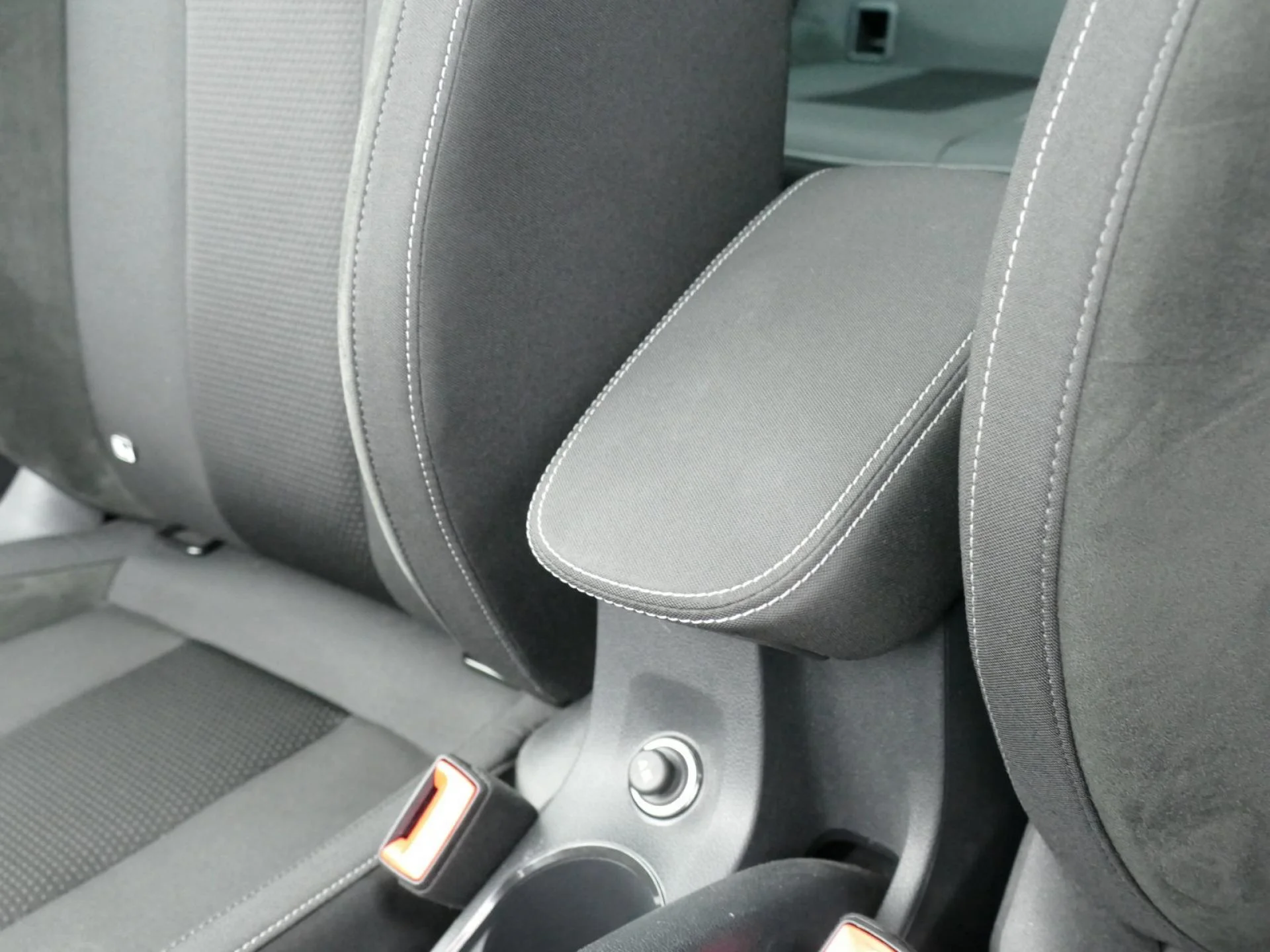 SKODA SCALA - Miniature 24 sur 33 - Cliquer pour voir cette photo