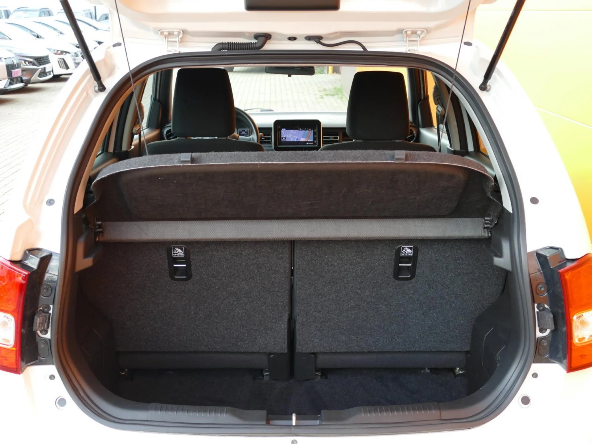 SUZUKI IGNIS - Miniature 8 sur 31 - Cliquer pour voir cette photo