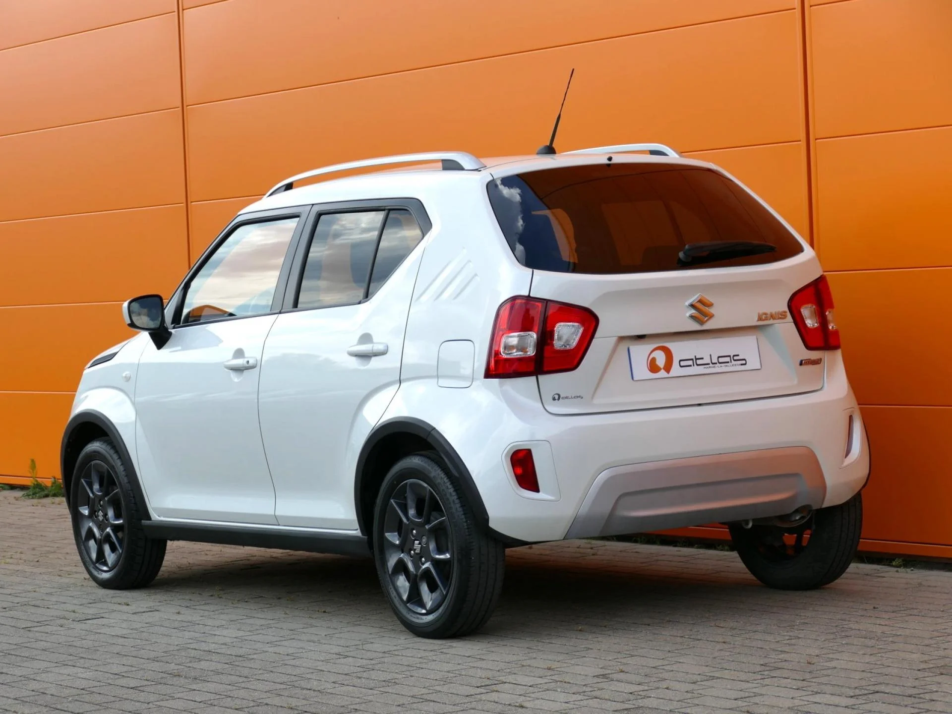 SUZUKI IGNIS - Miniature 4 sur 31 - Cliquer pour voir cette photo