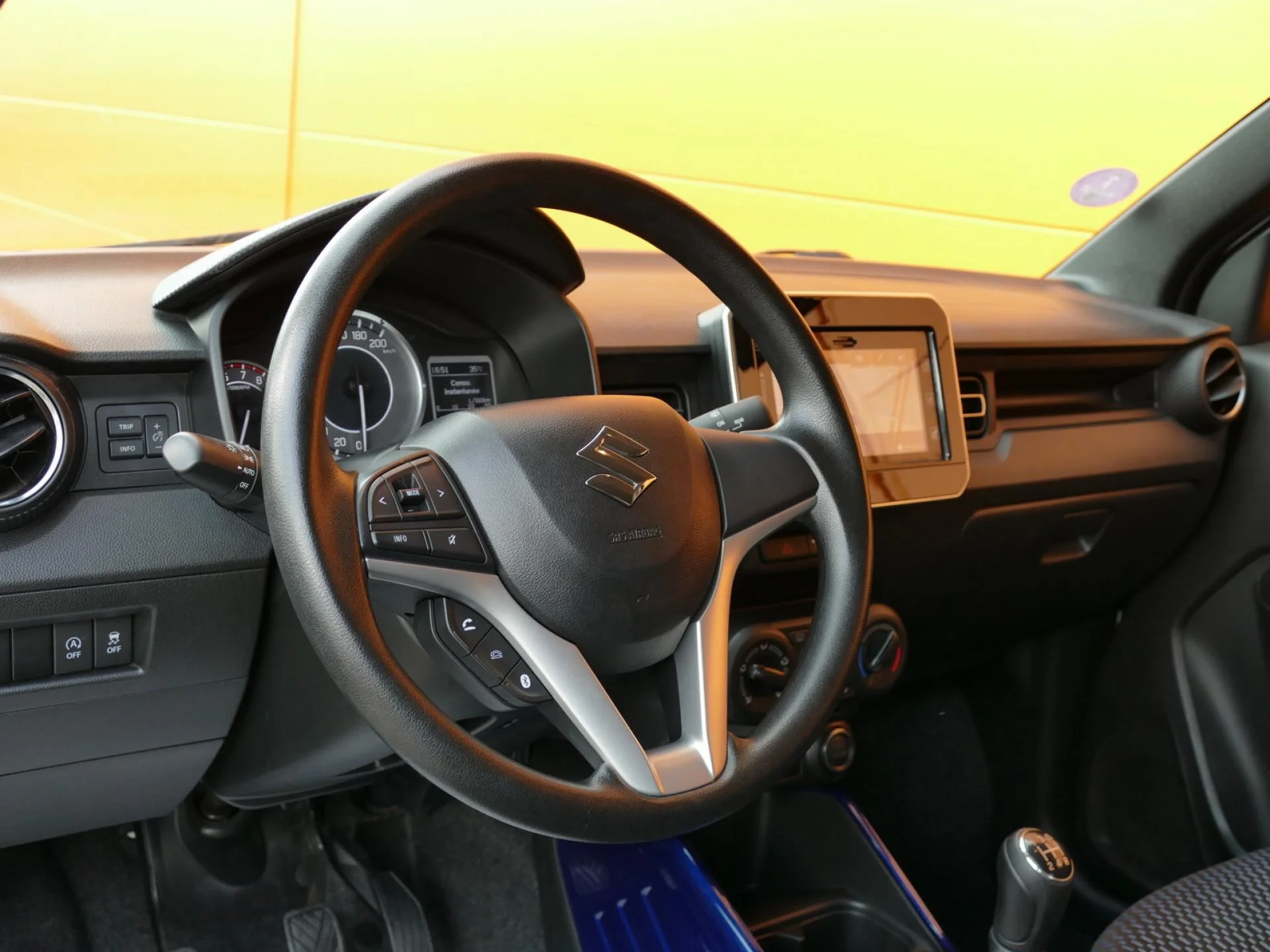SUZUKI IGNIS - Miniature 13 sur 31 - Cliquer pour voir cette photo