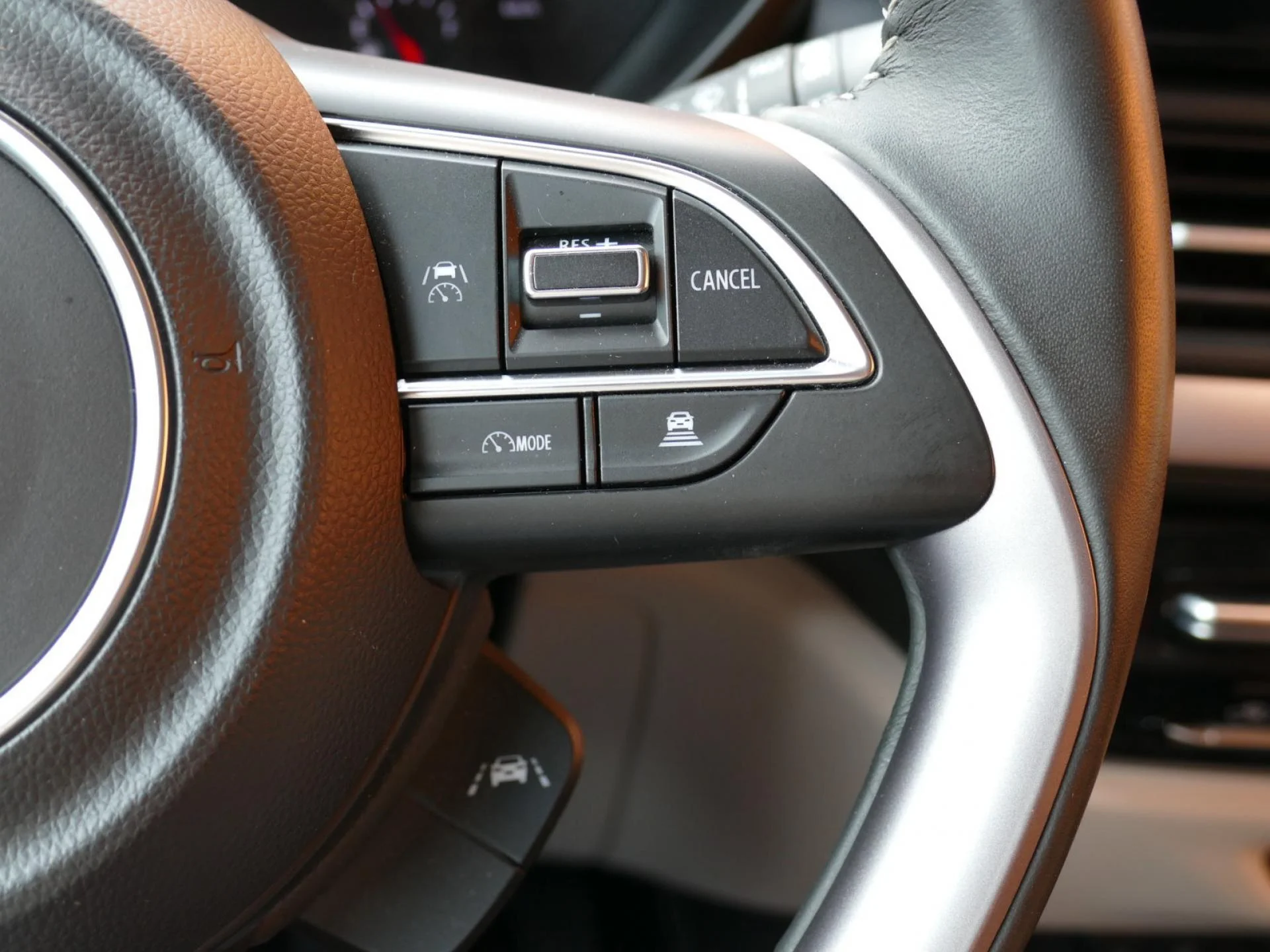 SUZUKI SWIFT - Miniature 15 sur 31 - Cliquer pour voir cette photo
